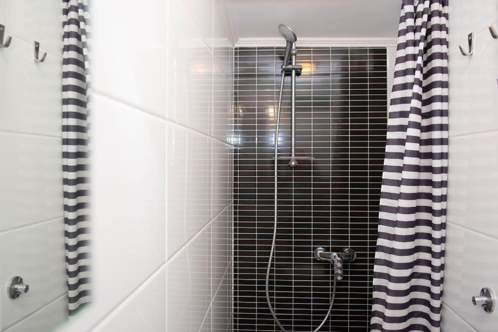 Lovely 2BDR Loft Apartment