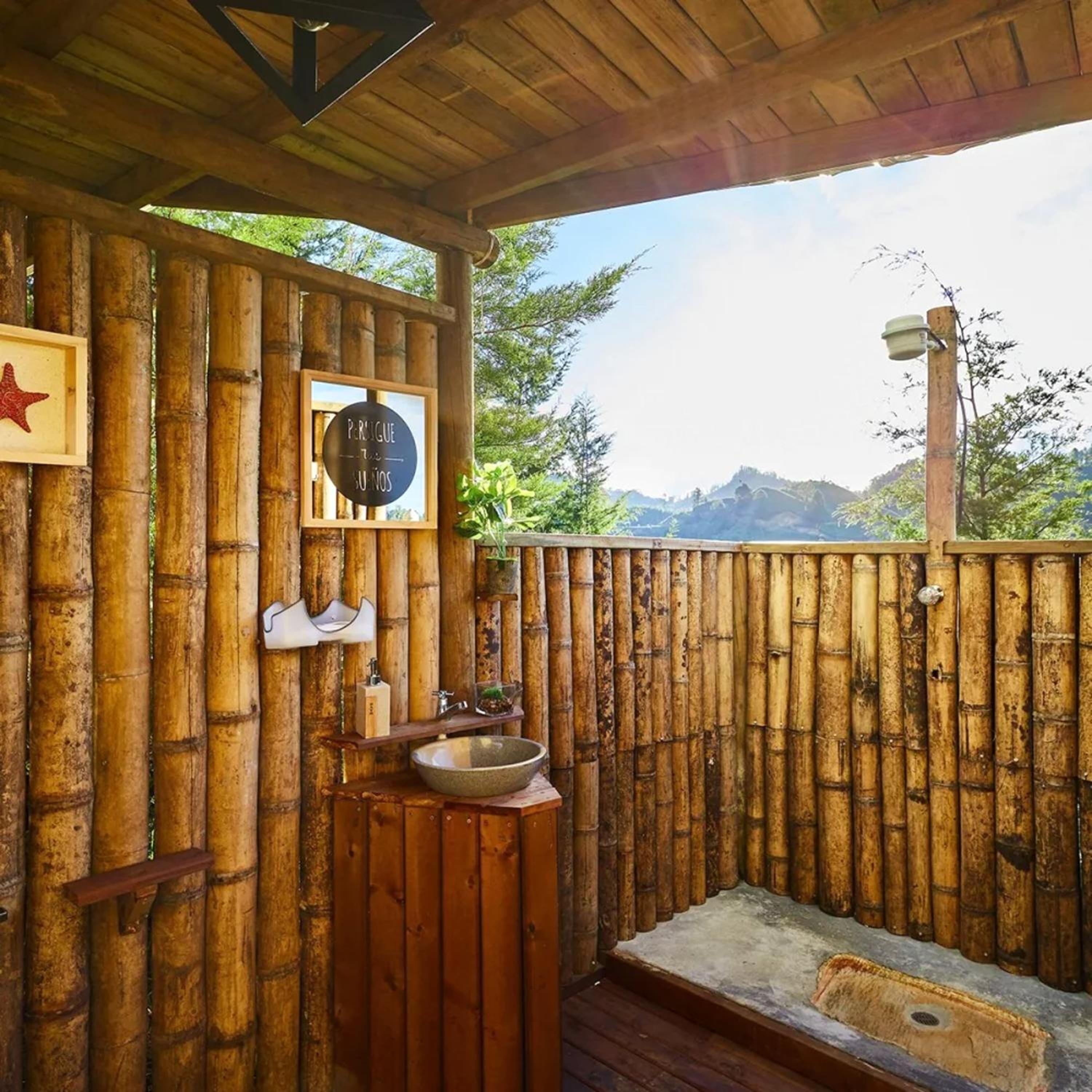 BubbleSky Glamping 40 min from Medellin - Property Image 46