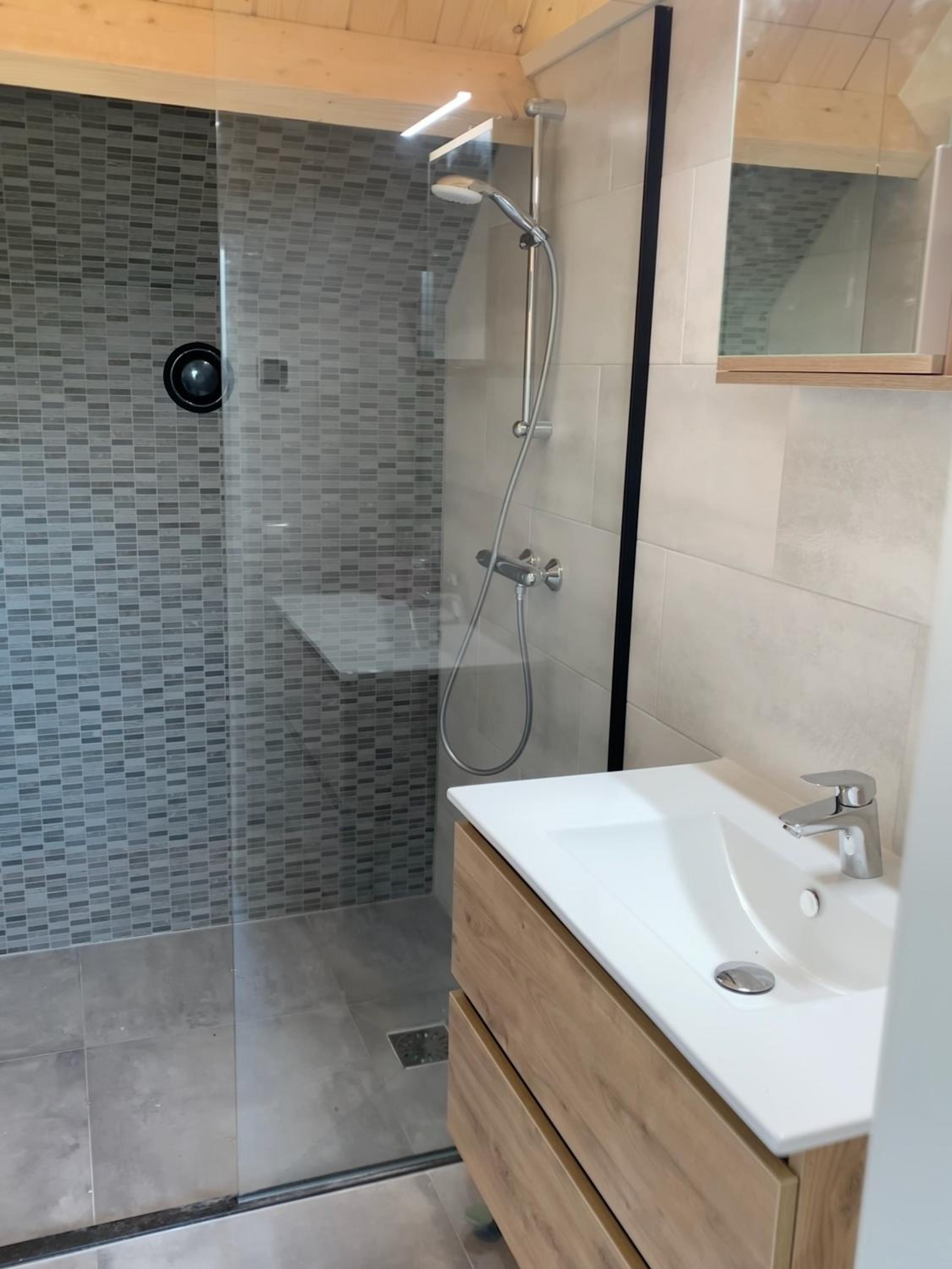 De Porrel Polsbroek Unit met Privé Jacuzzi, Spa en Sauna view 2