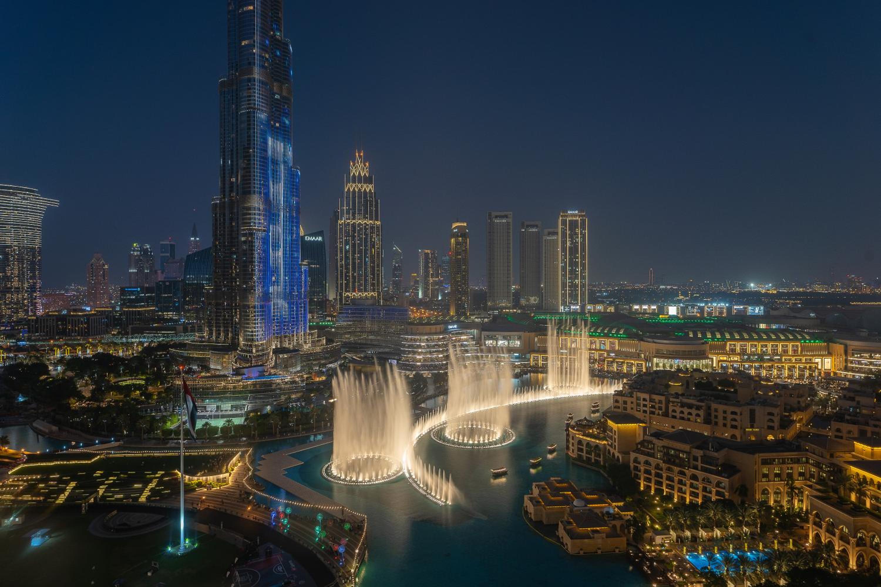 Spectacular Burj & Fountain View - Luxurious 3 Bedrooms & Maids room - The Residences