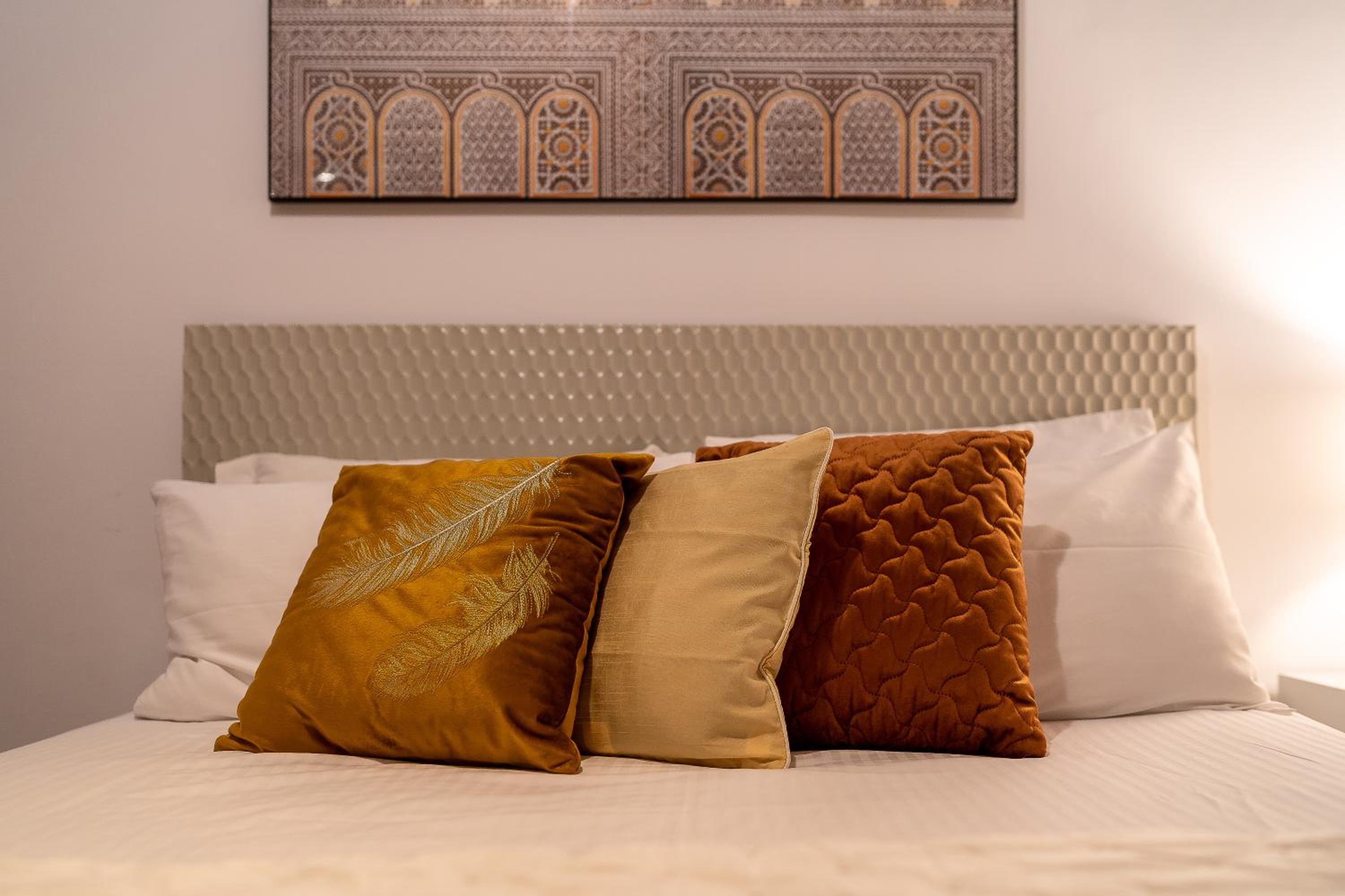 Spectacular Burj & Fountain View - Luxurious 3 Bedrooms & Maids room - The Residences