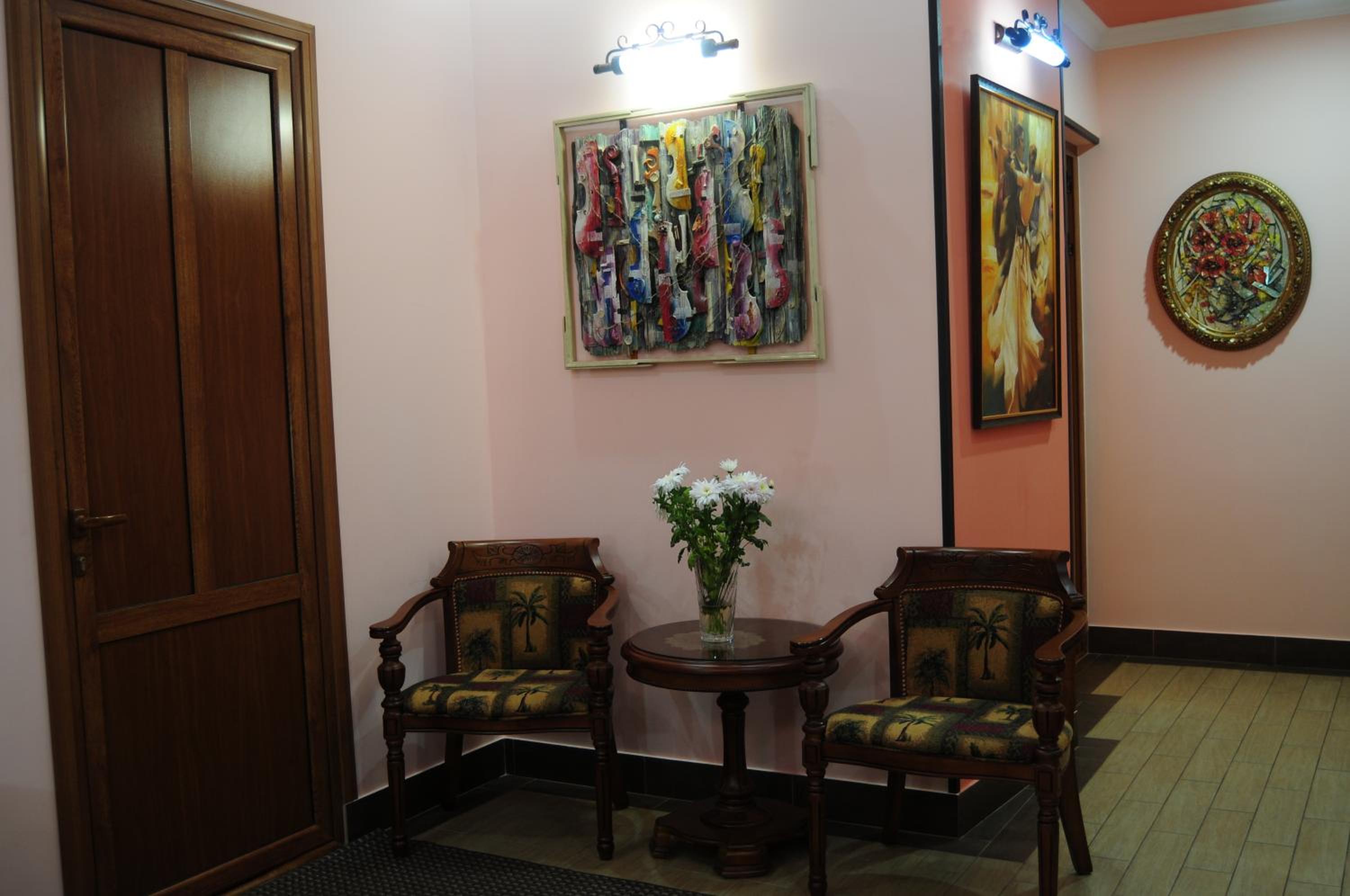 Azoyan Guest House