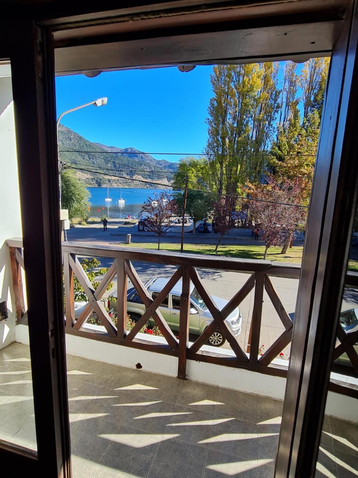 Puerto Lacar Lodge SMARG