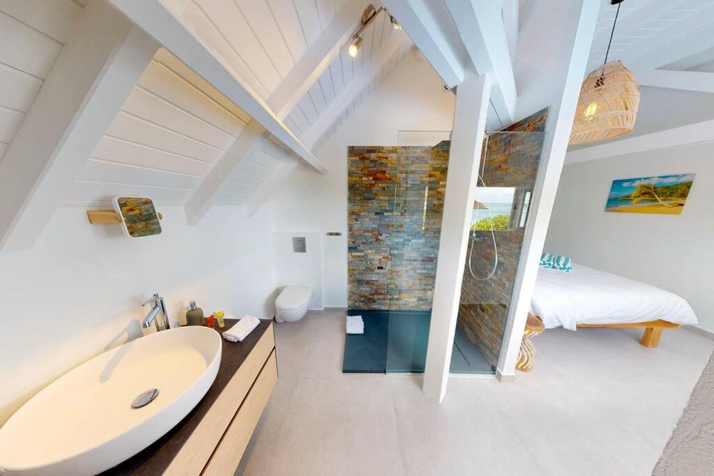 Walee Beach Penthouse by the sea, 2 bedrooms, pool view 3
