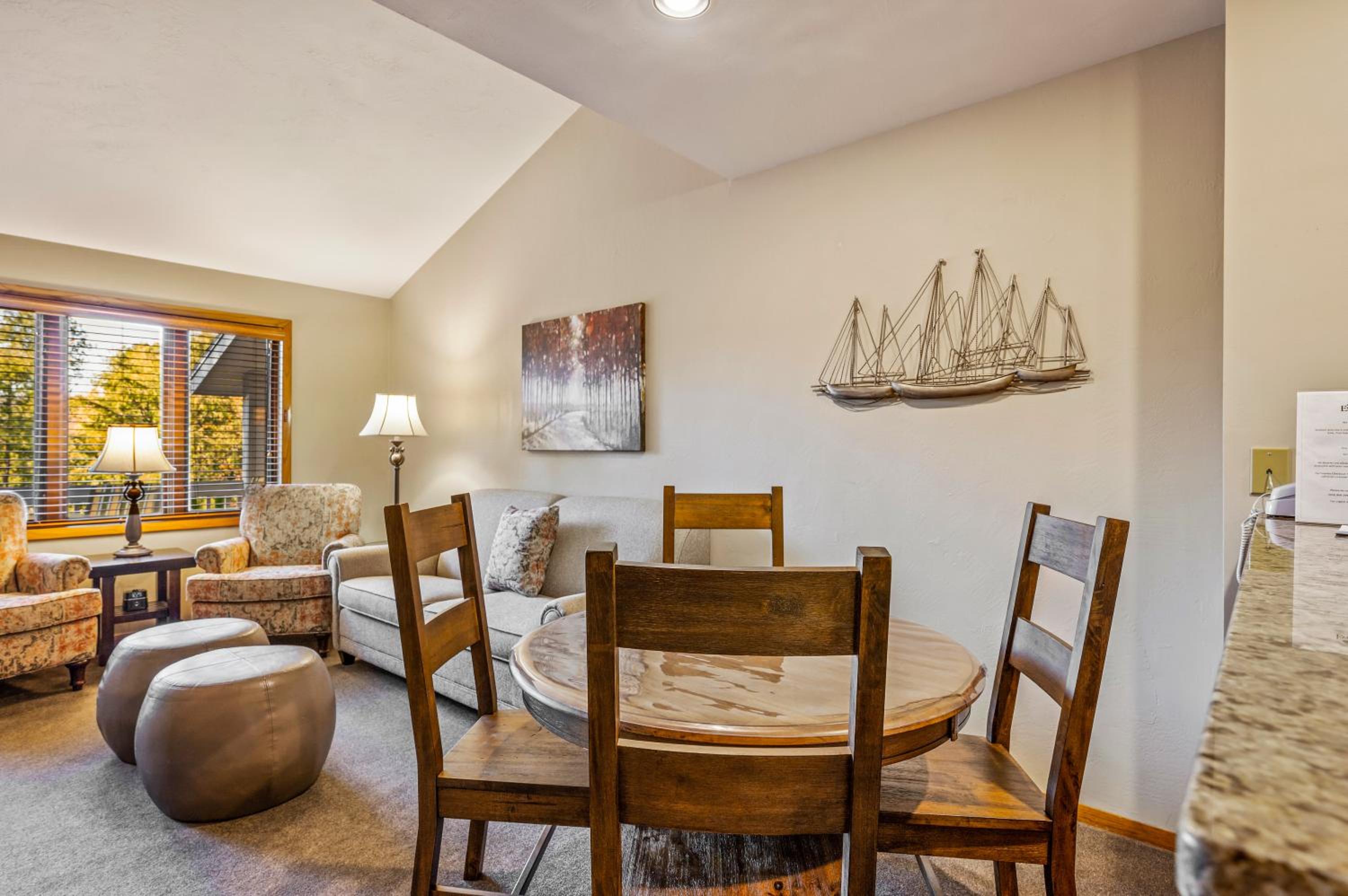 Evergreen Hill Condominiums