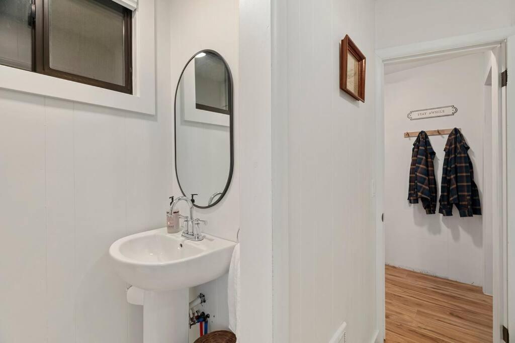 Cozy Coastal Getaway • Panoramic Ocean Views view 5