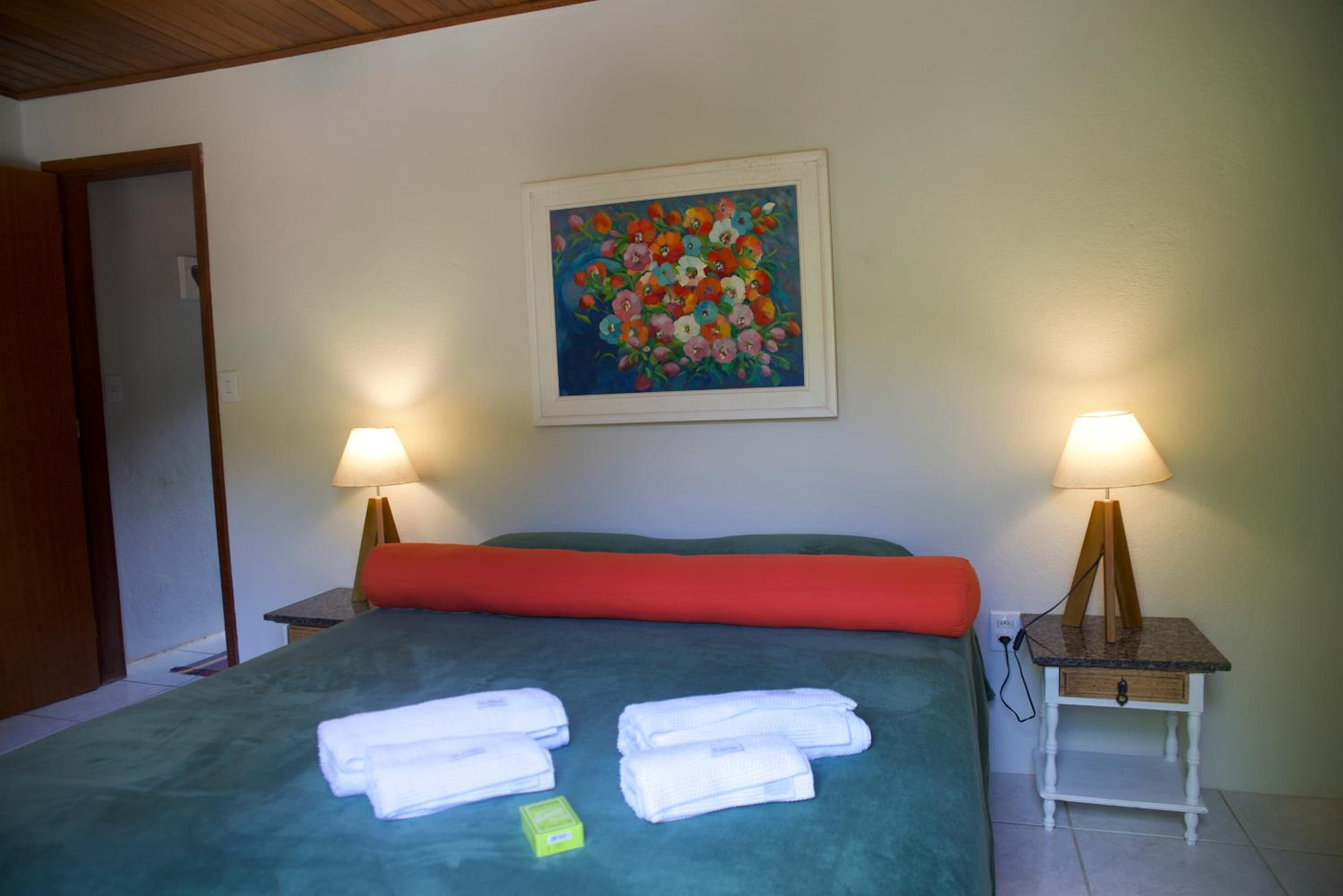 Casa em Friburgo com piscina, lareira, 1 suíte e 1 quarto
