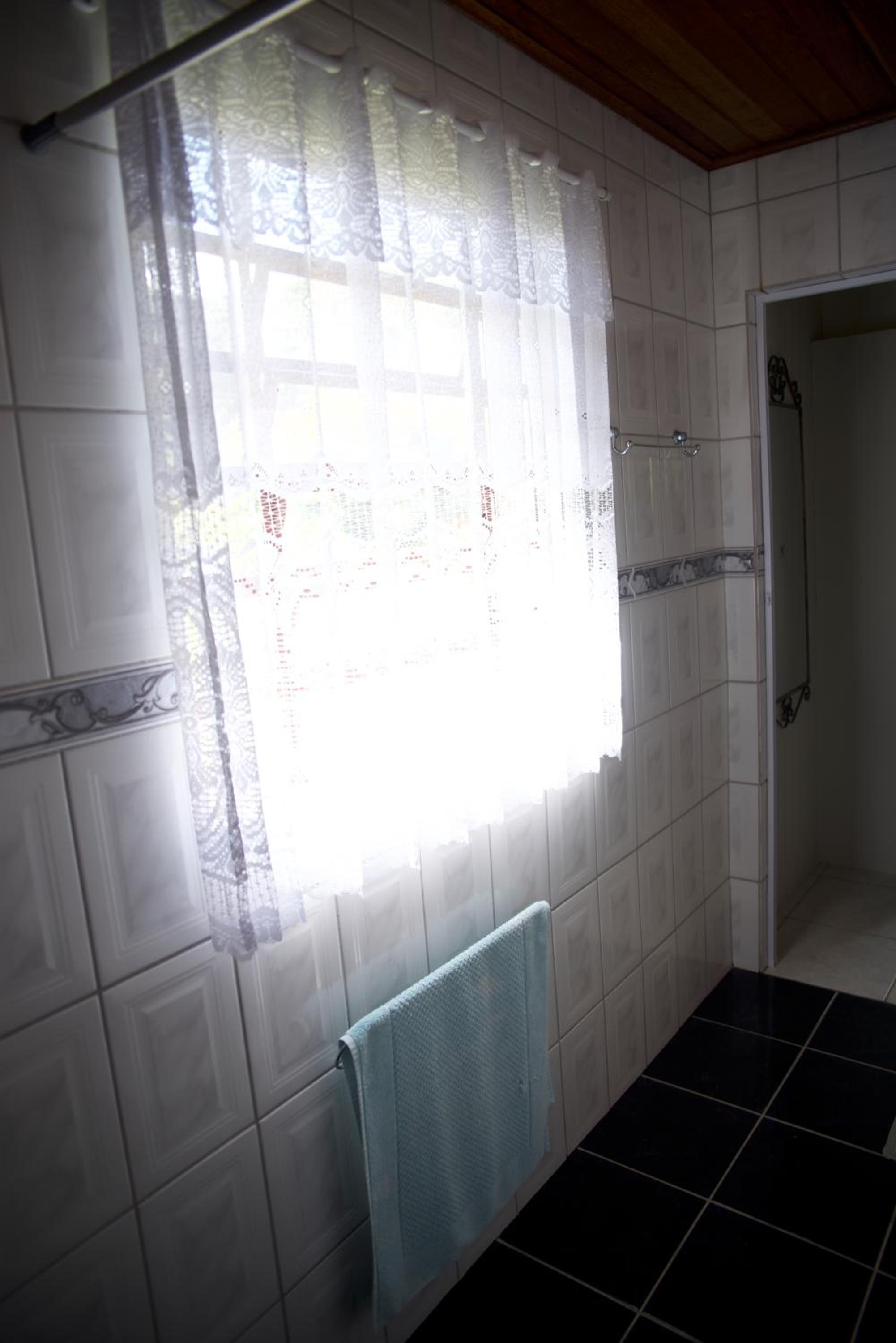 Casa em Friburgo com piscina, lareira, 1 suíte e 1 quarto