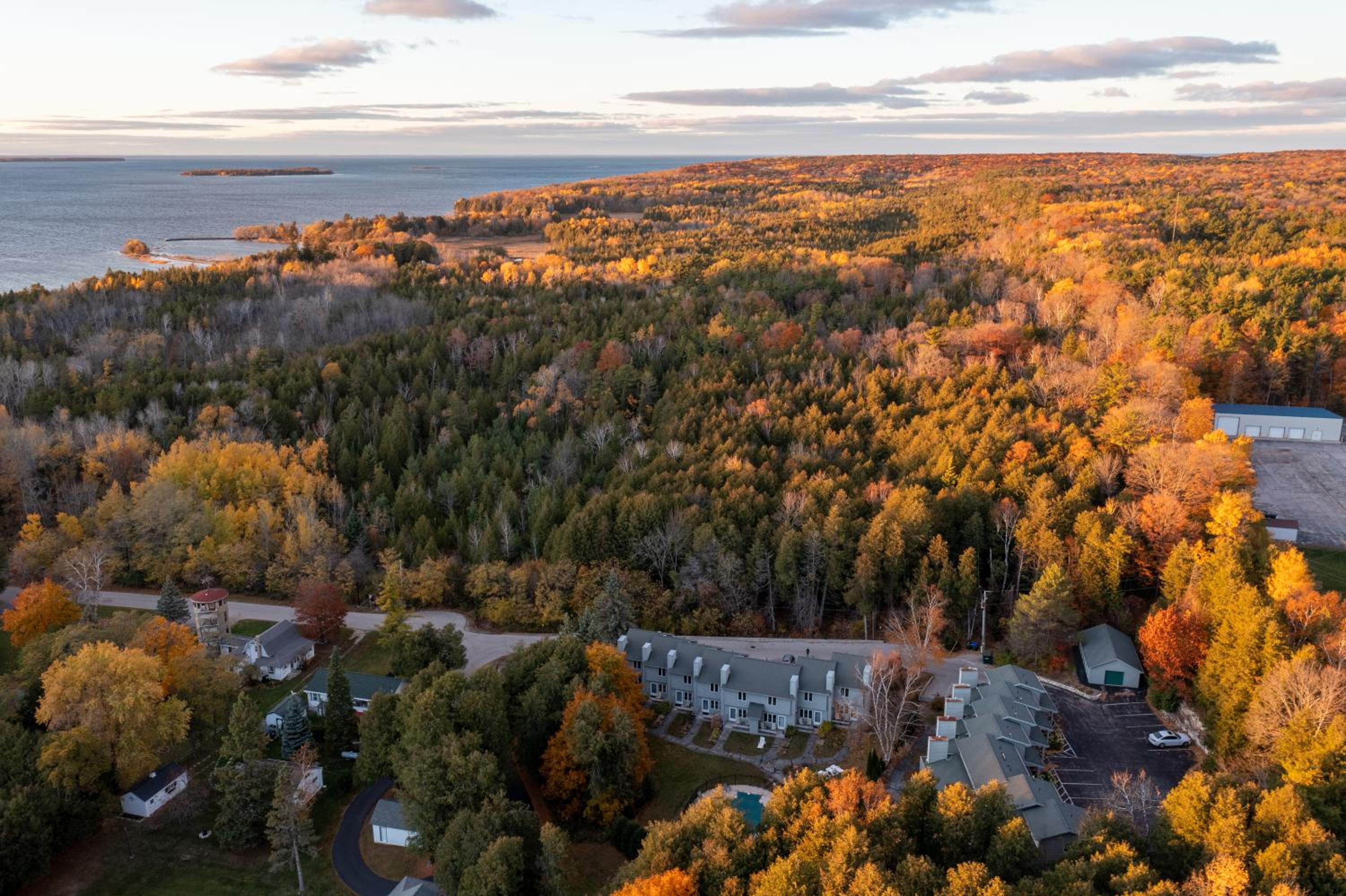 Evergreen Hill Condominiums