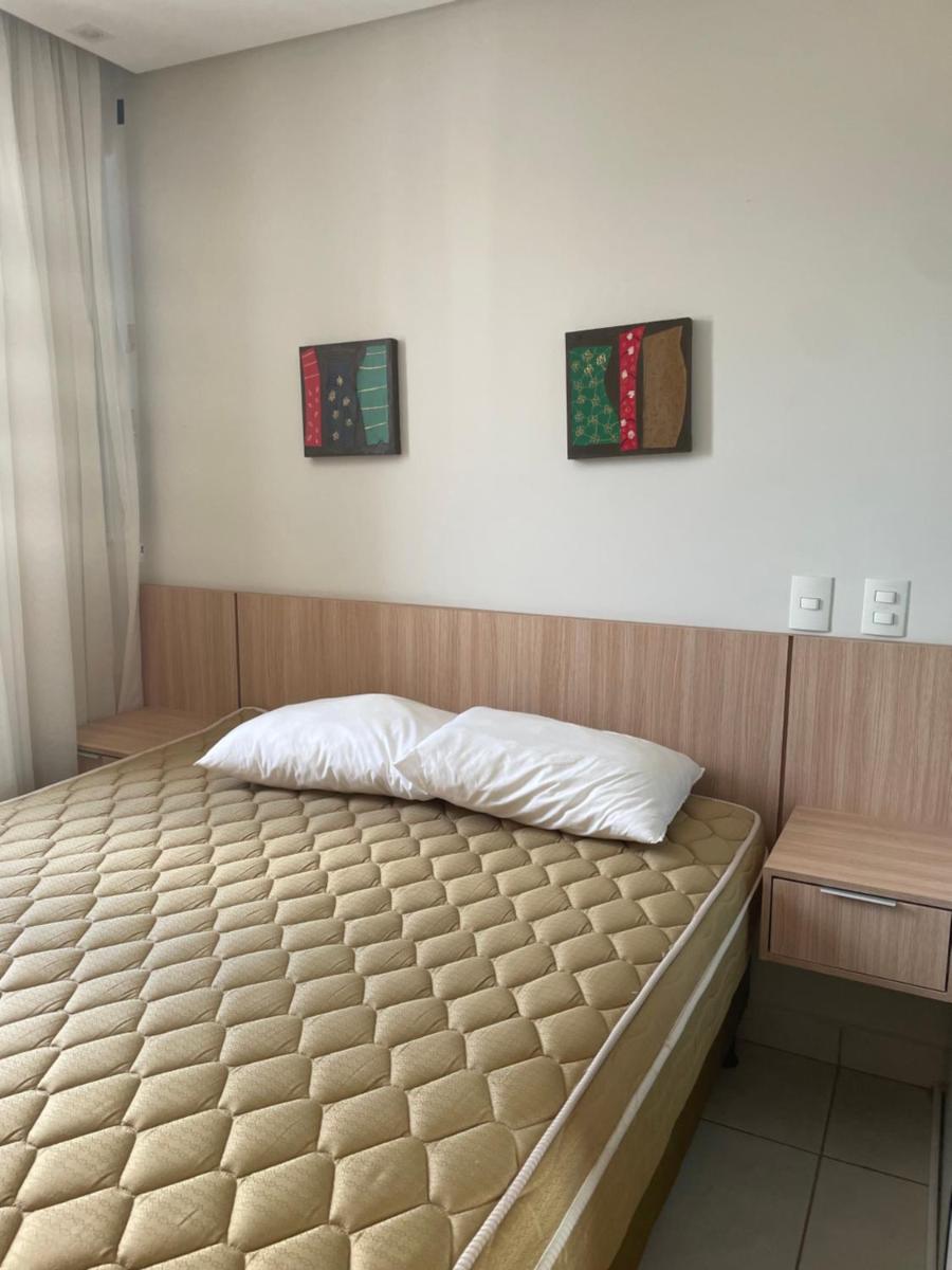 Hotel Everest Flat Service