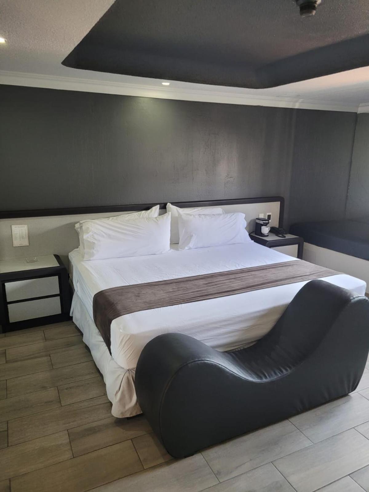 Real La Viga Motel view 3