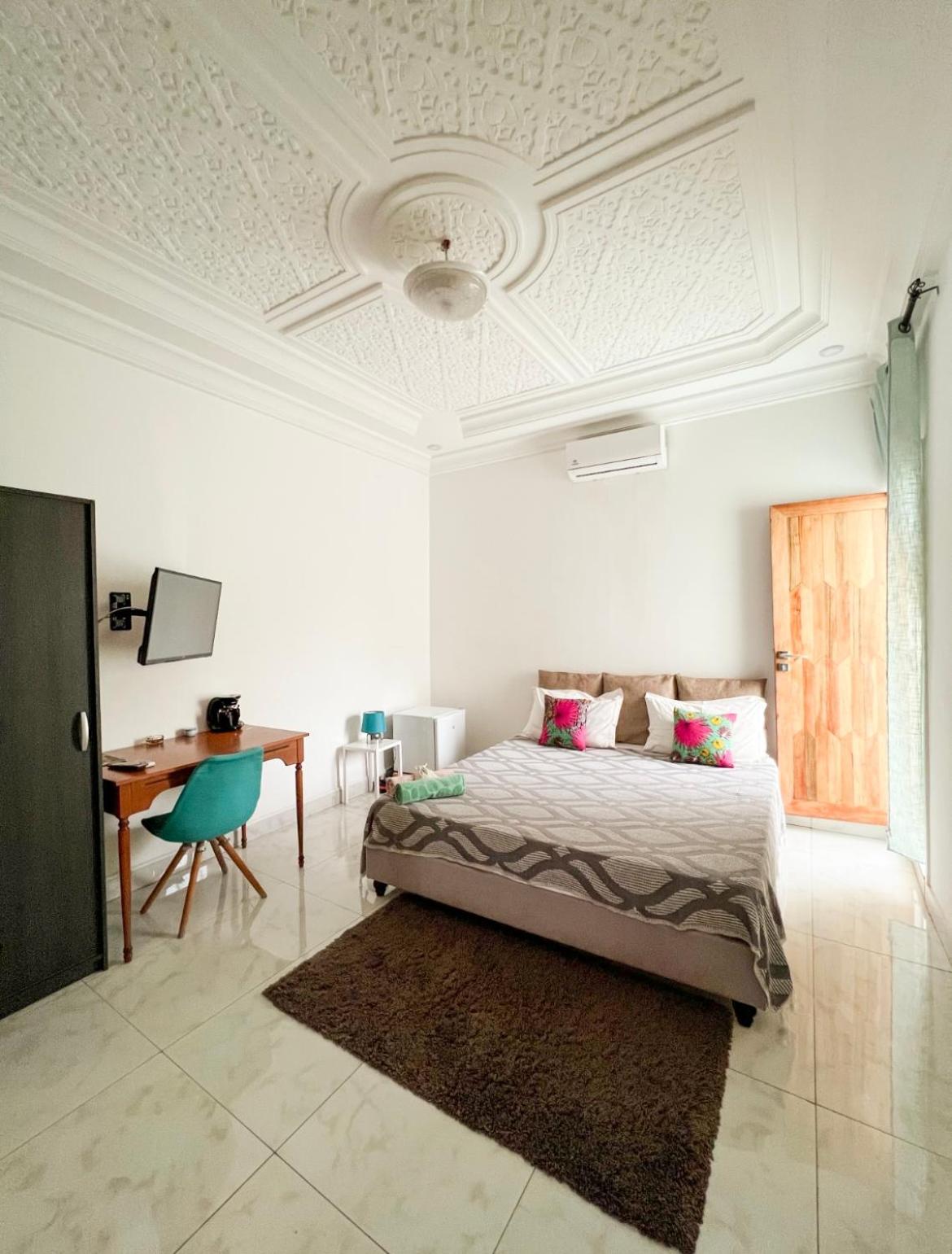 Francesca Guest House