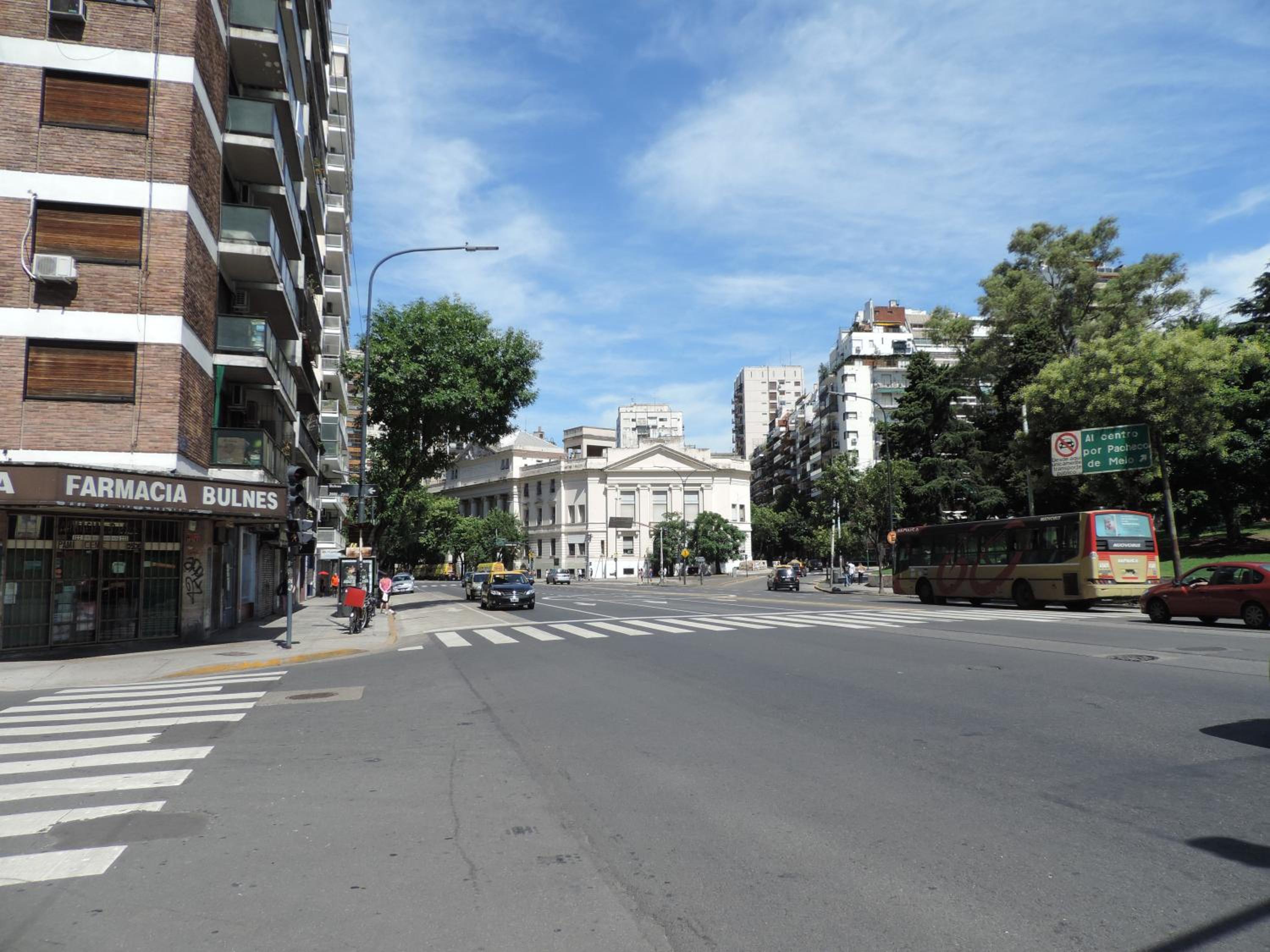 Bulnes Apartment