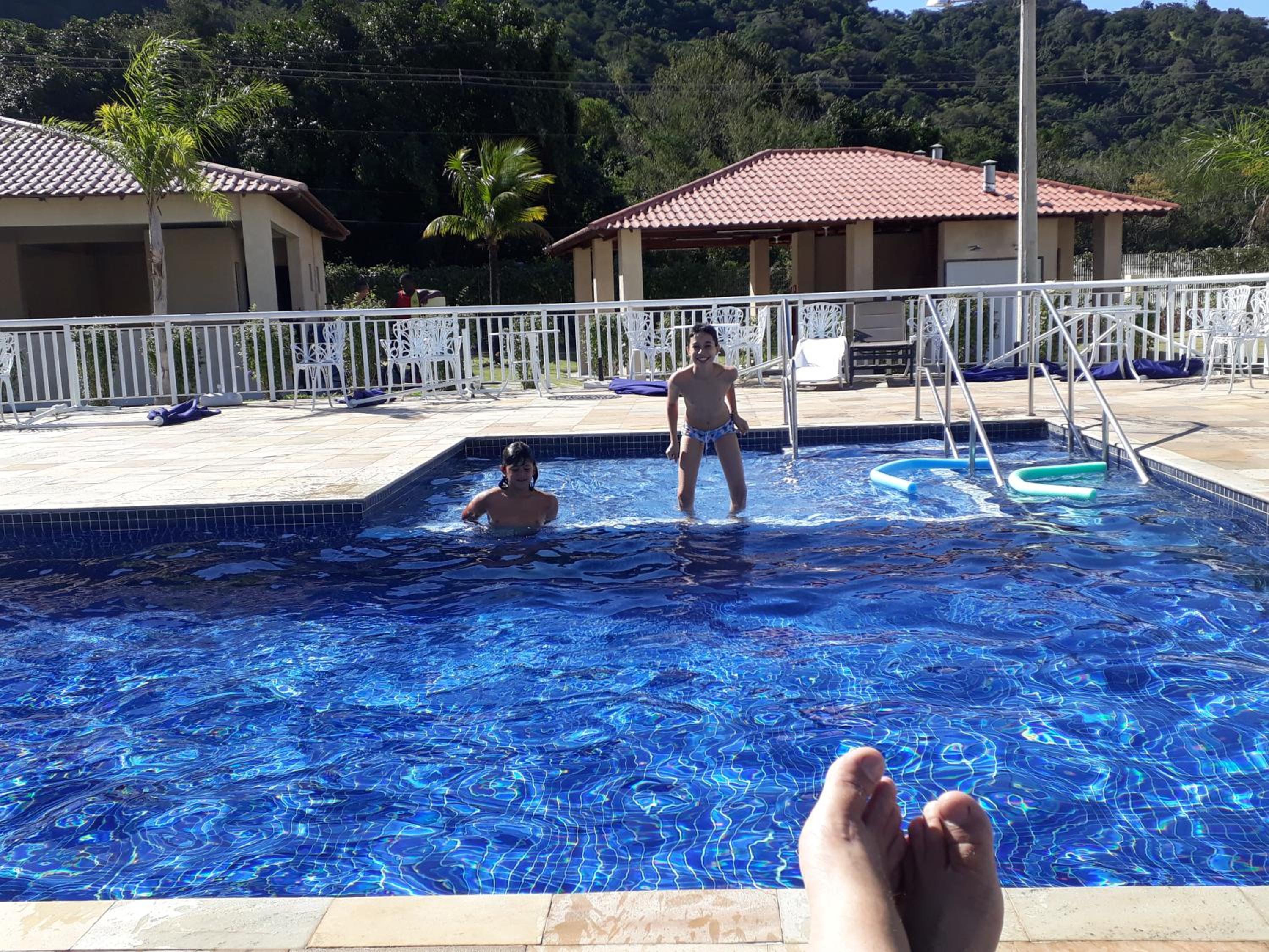 Linda casa em Condomínio no Sahy