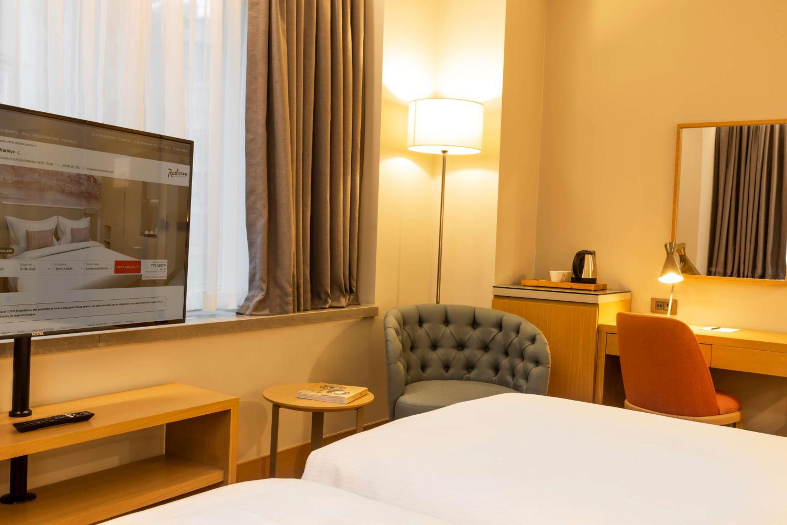 Radisson Otel İstanbul Harbiye - Image 12