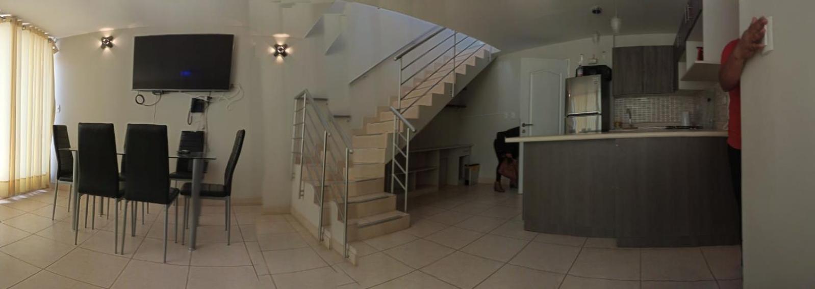 Apartamento duplex, con terraza y vista de Chiclayo
