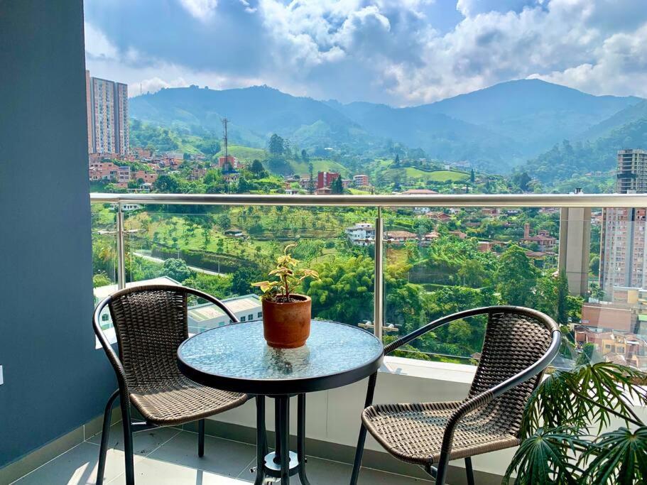 CE20 Excepcional Apartamento Piscina y parqueadero