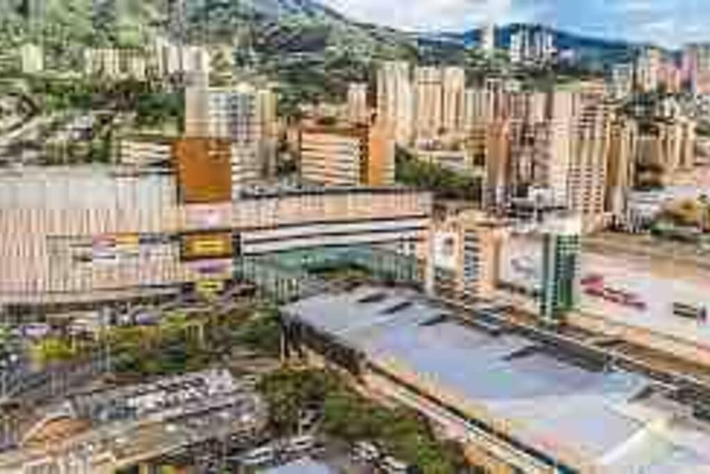 CE20 Excepcional Apartamento Piscina y parqueadero