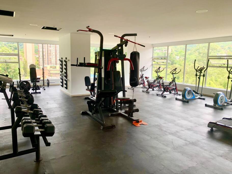 CE20 Excepcional Apartamento Piscina y parqueadero