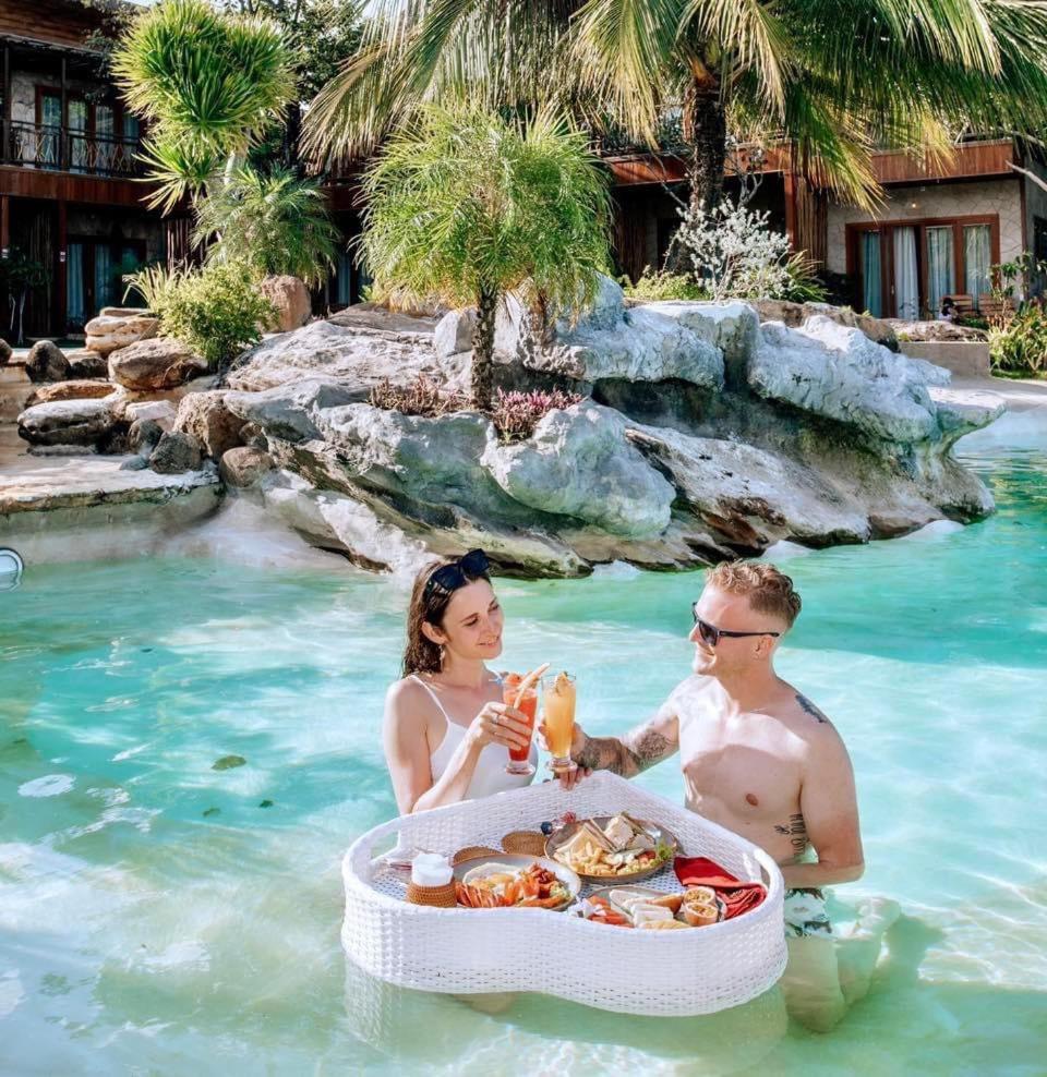 Rocks Beach Boutique