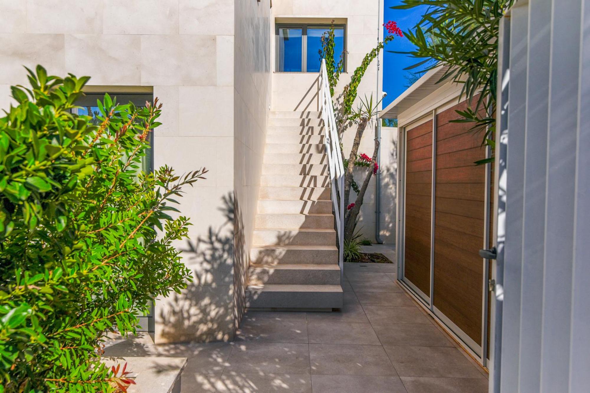 BEACH NEST VILLA