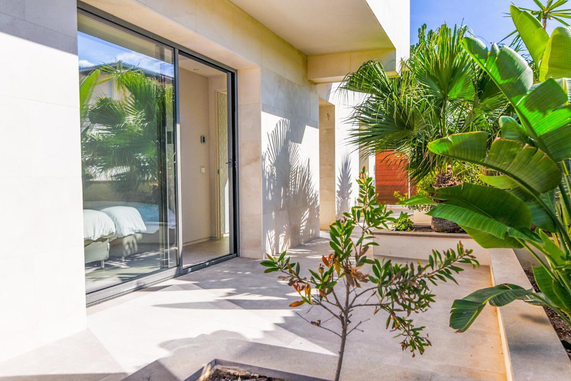 BEACH NEST VILLA