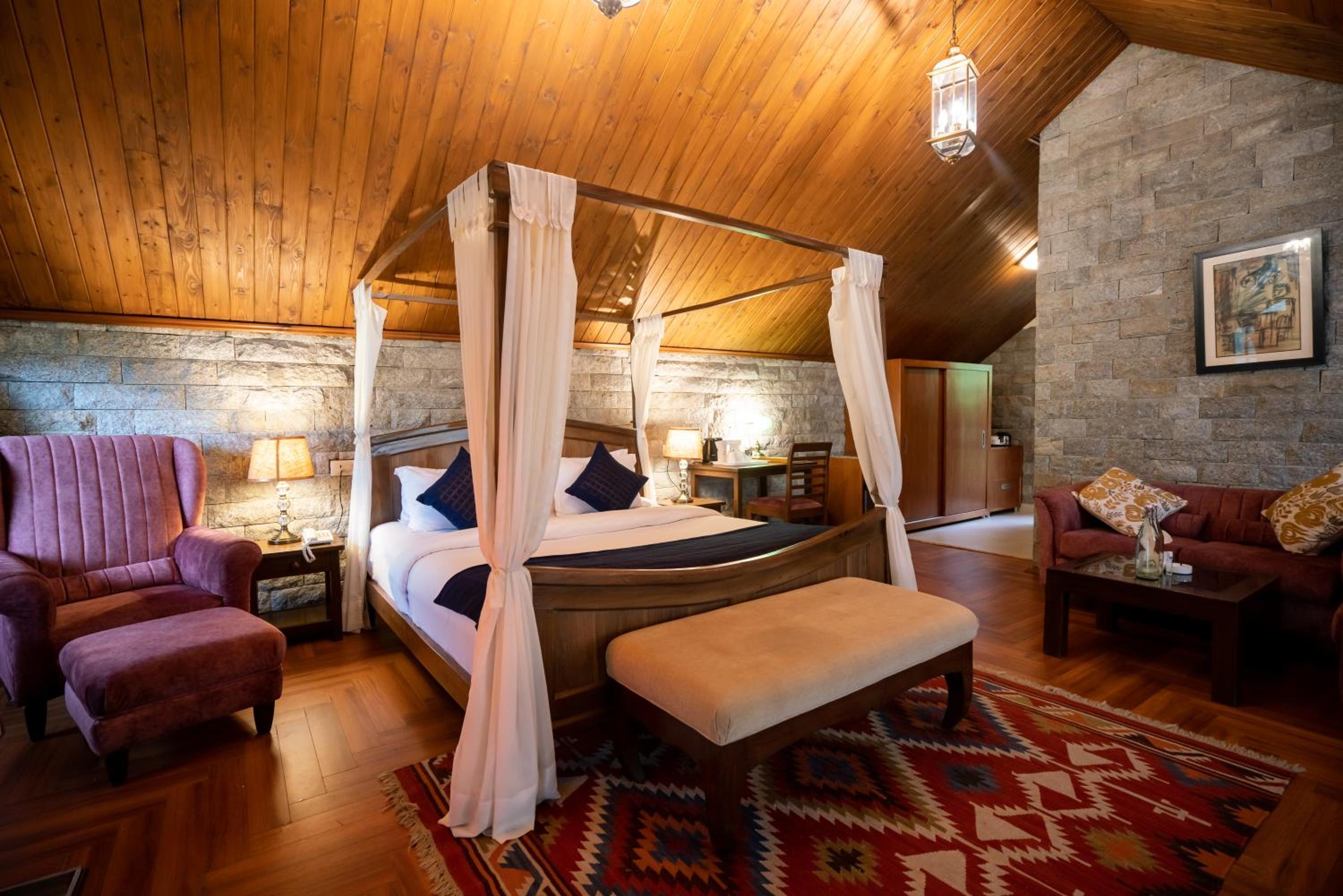 Larisa Resort Manali