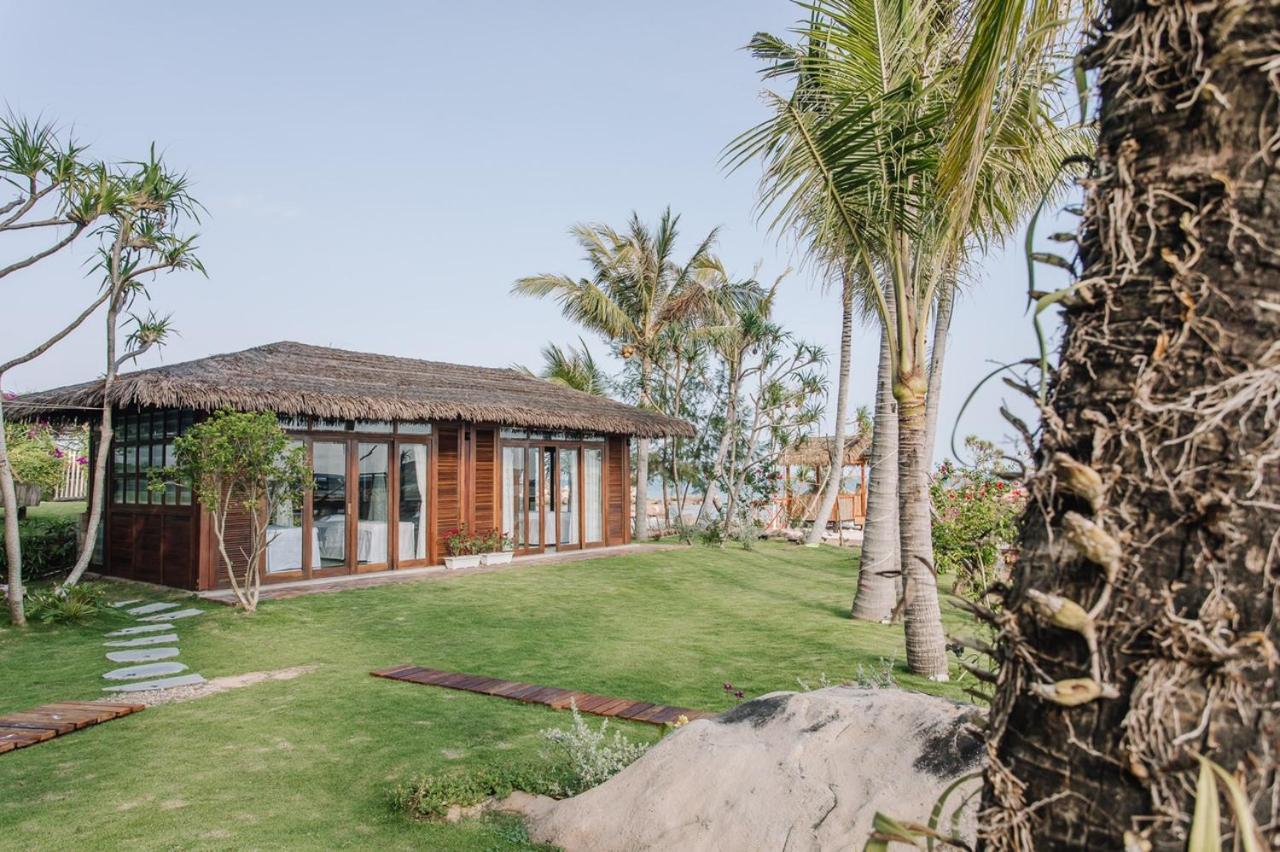 Rocks Beach Boutique
