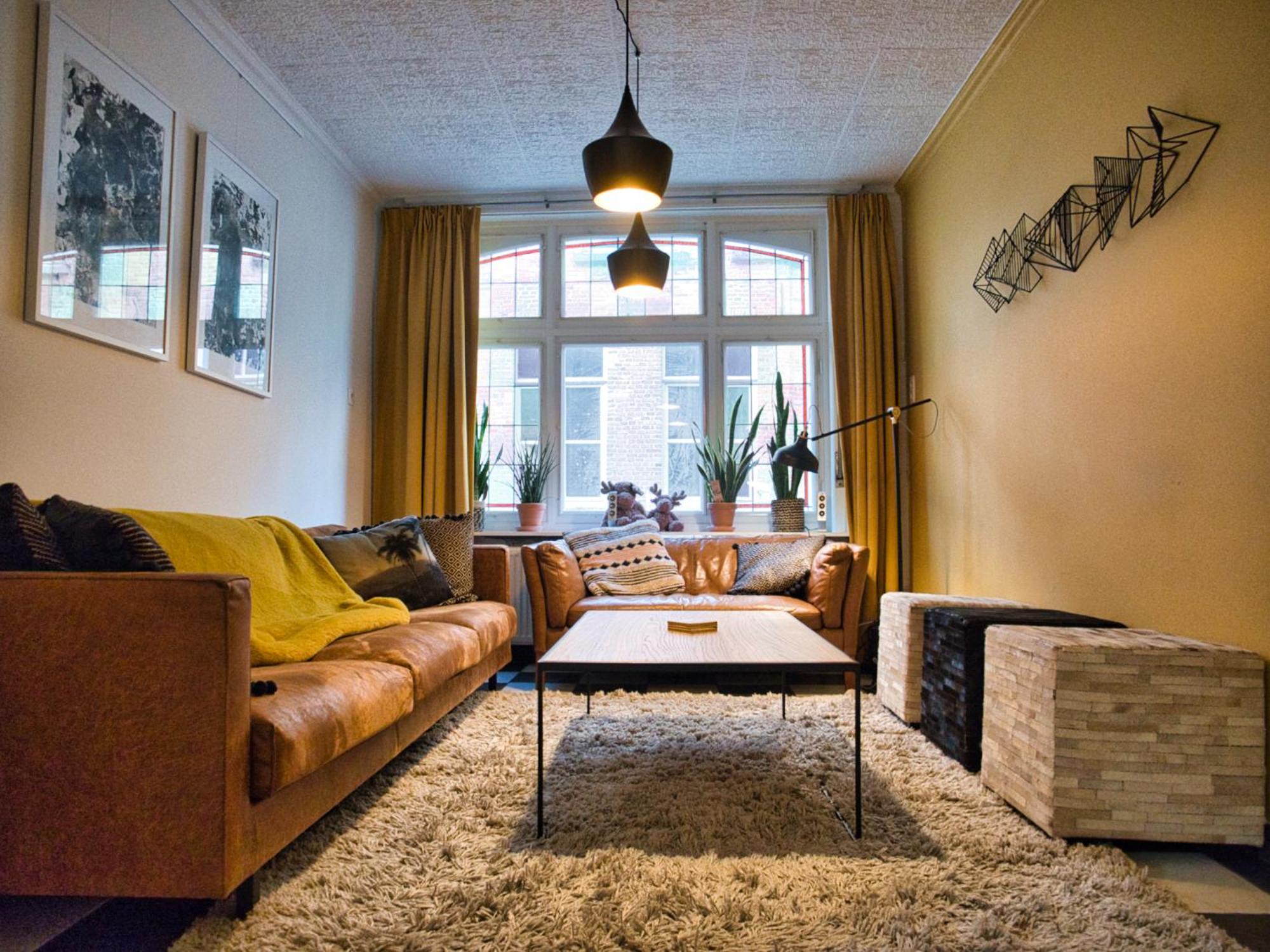 Central Bruges Home with 4 Ensuites