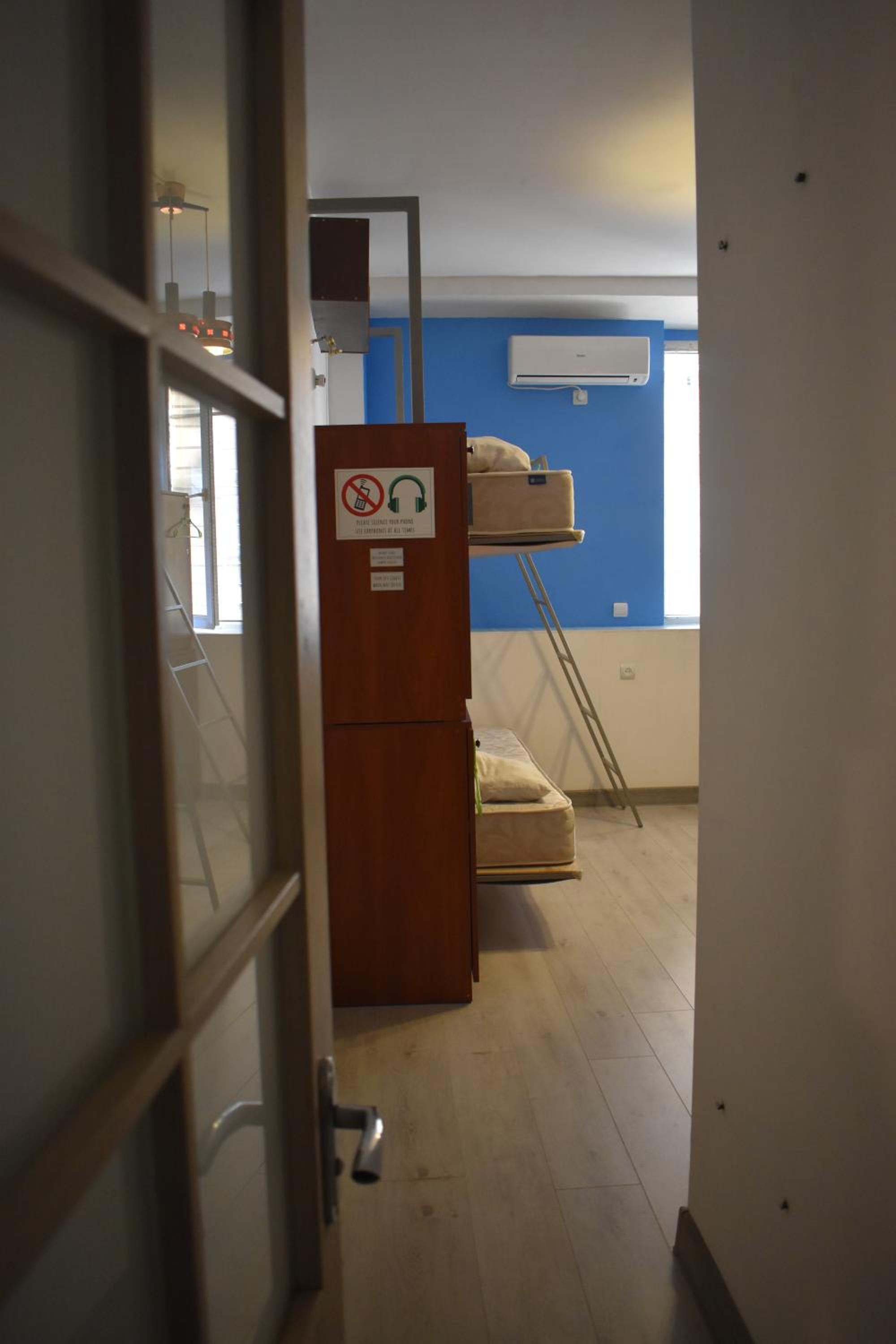 SLEEP STUDIO Hostel