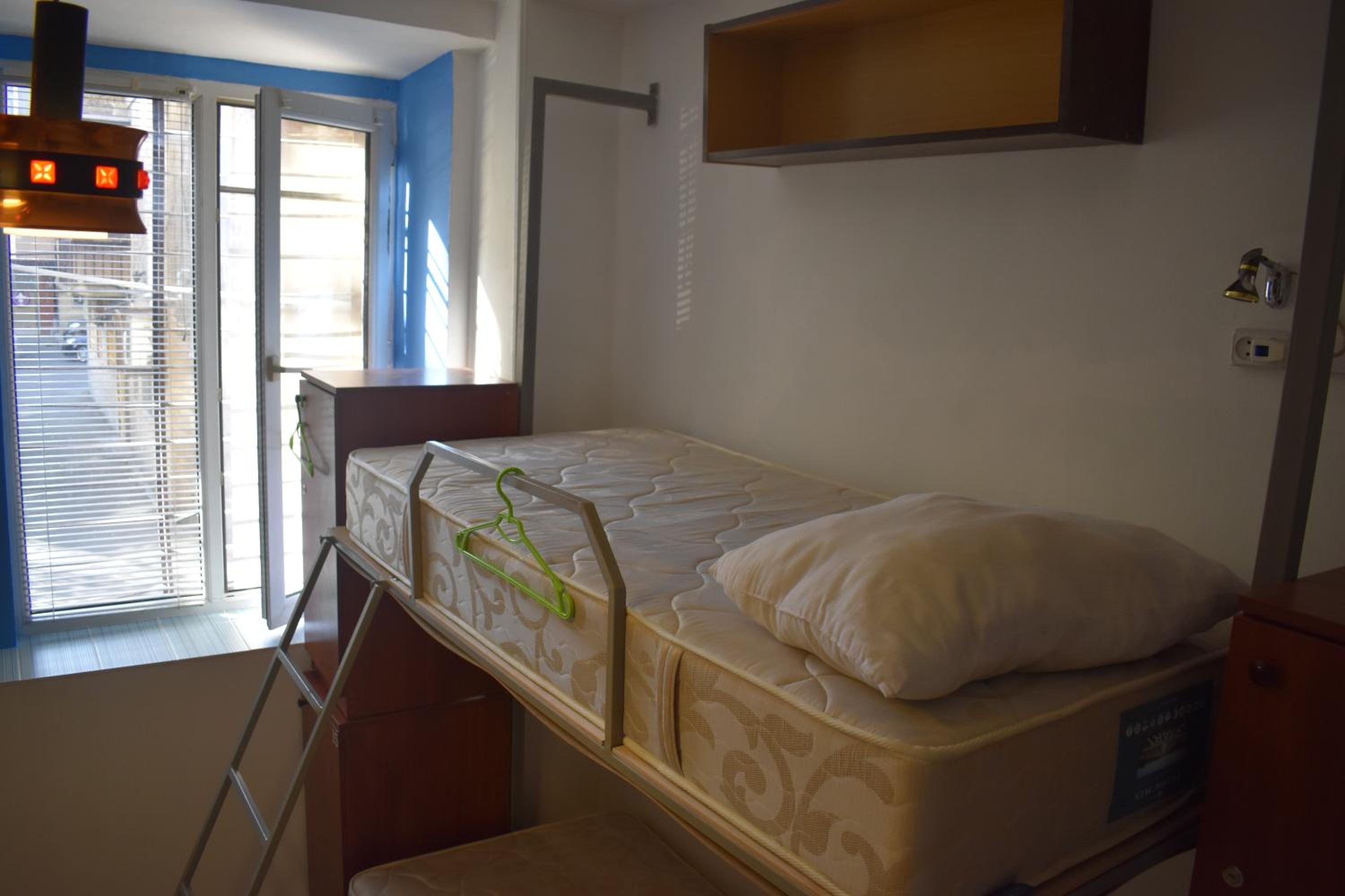 SLEEP STUDIO Hostel