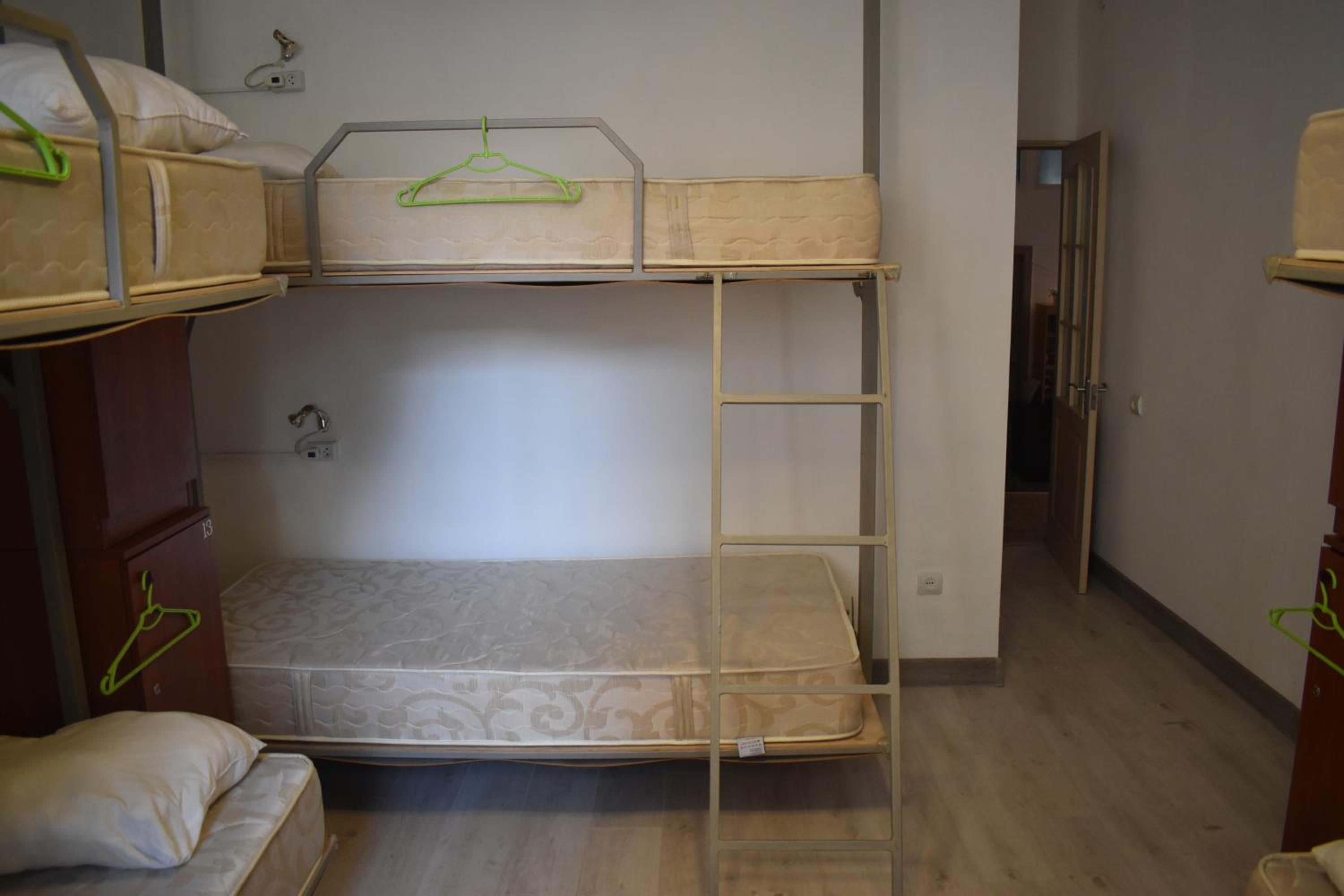 SLEEP STUDIO Hostel