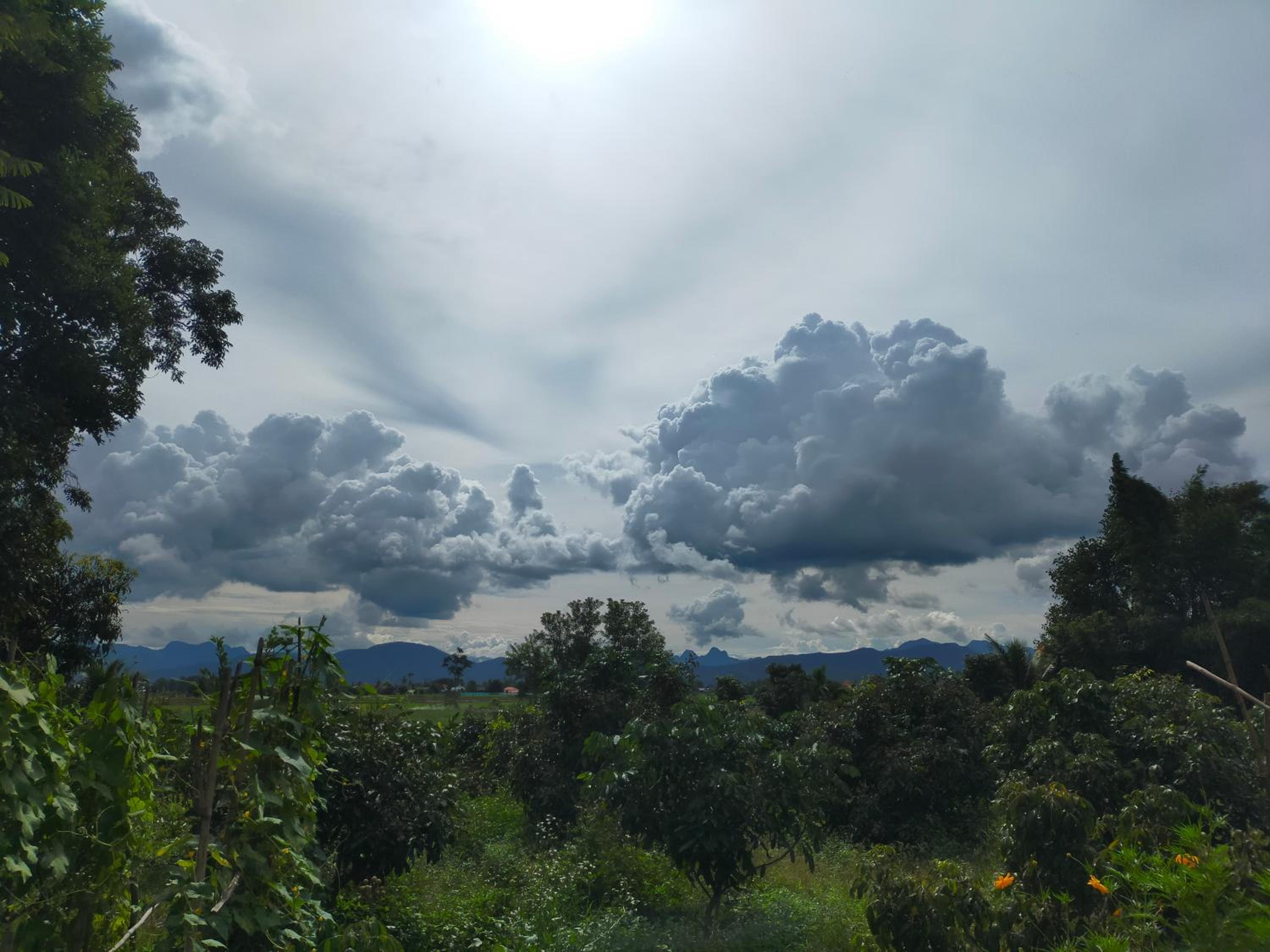 Khoom Kam Kaew