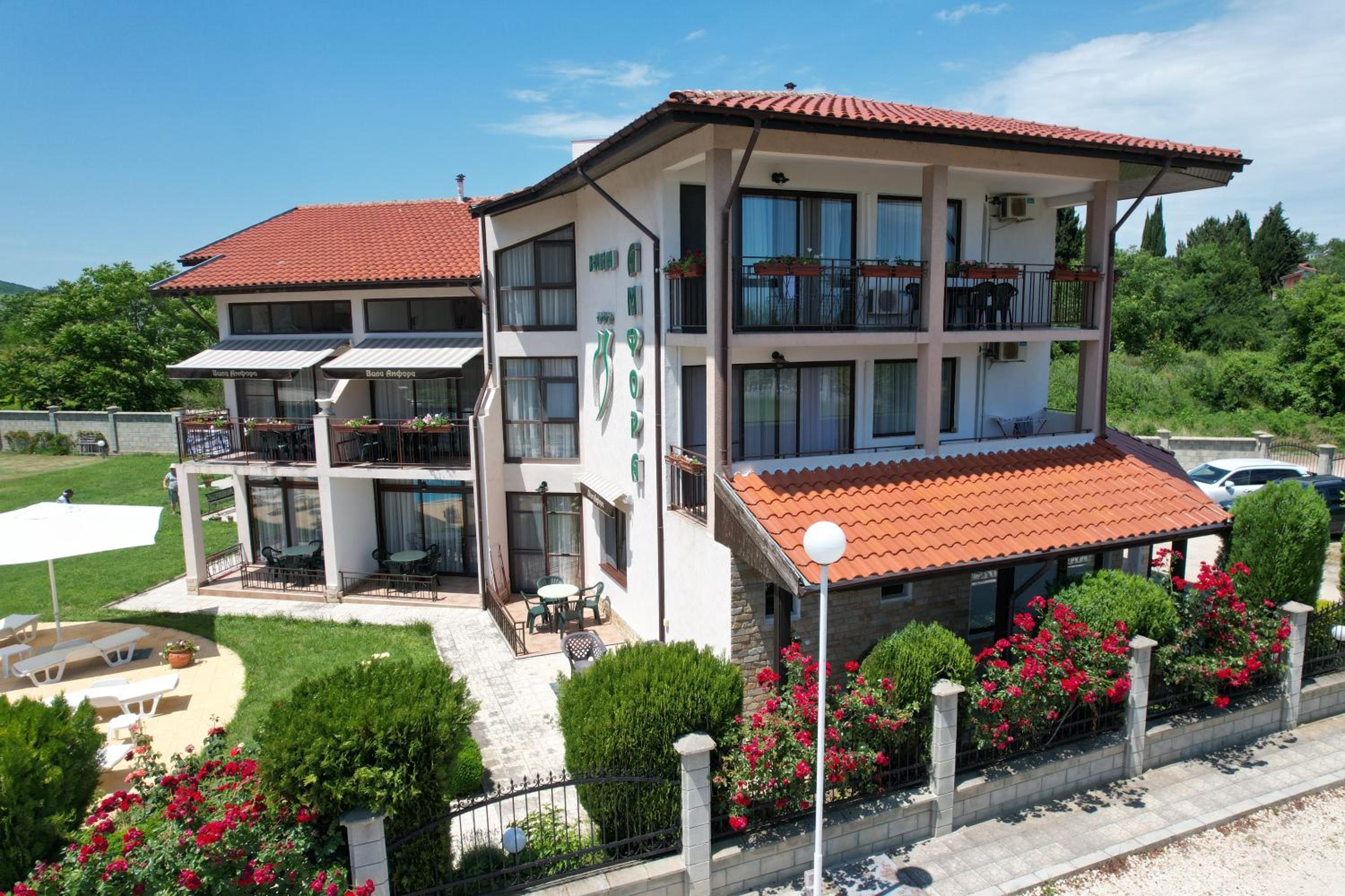 Hotel Villa Amfora - Image 1