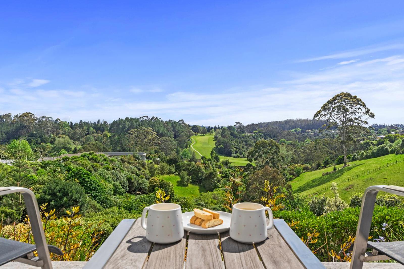 Fairway Views - Kerikeri Holiday Home