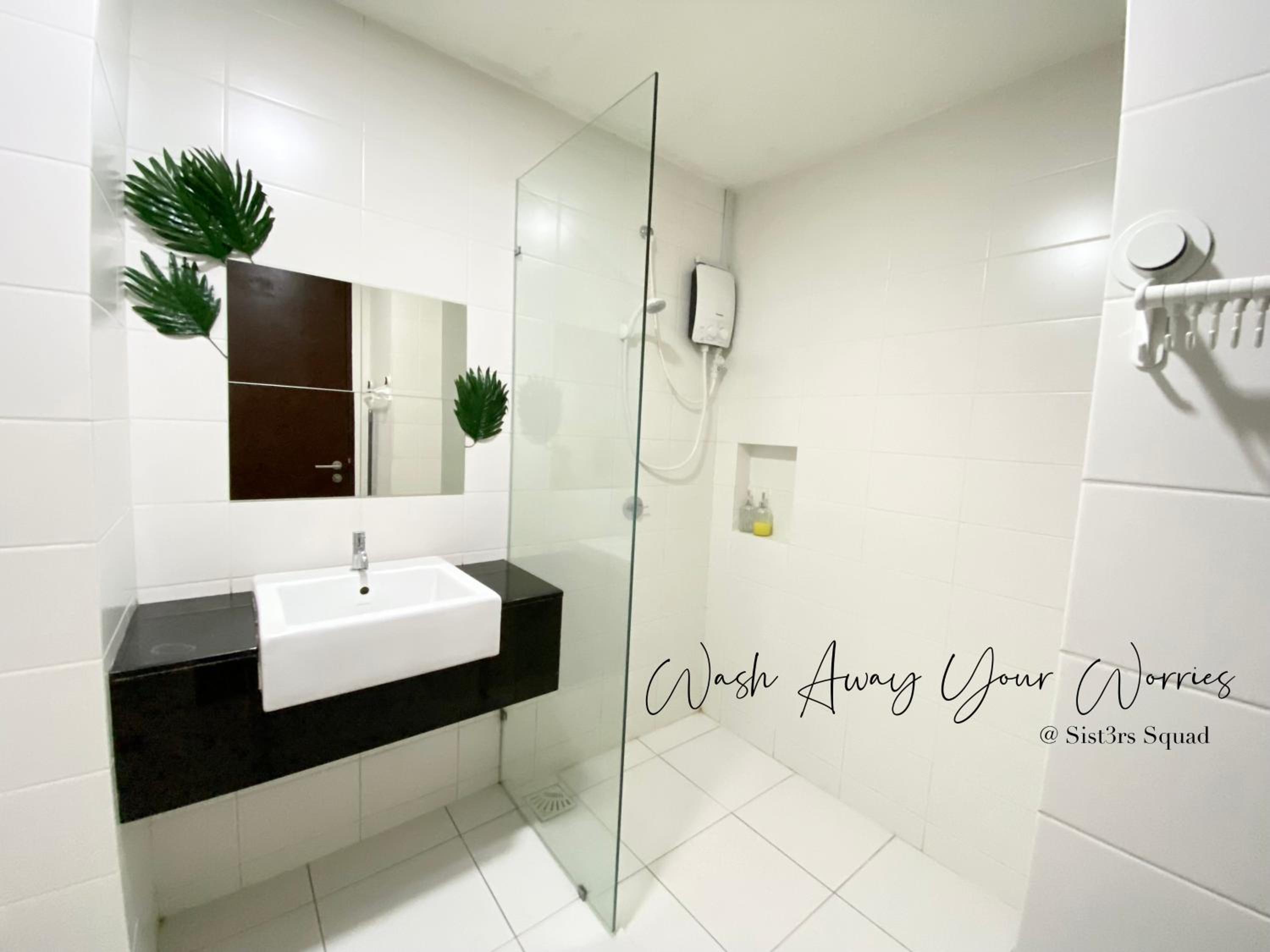 6Pax Suites Setia City Convention Trefoil Shah Alam SiS Homestay