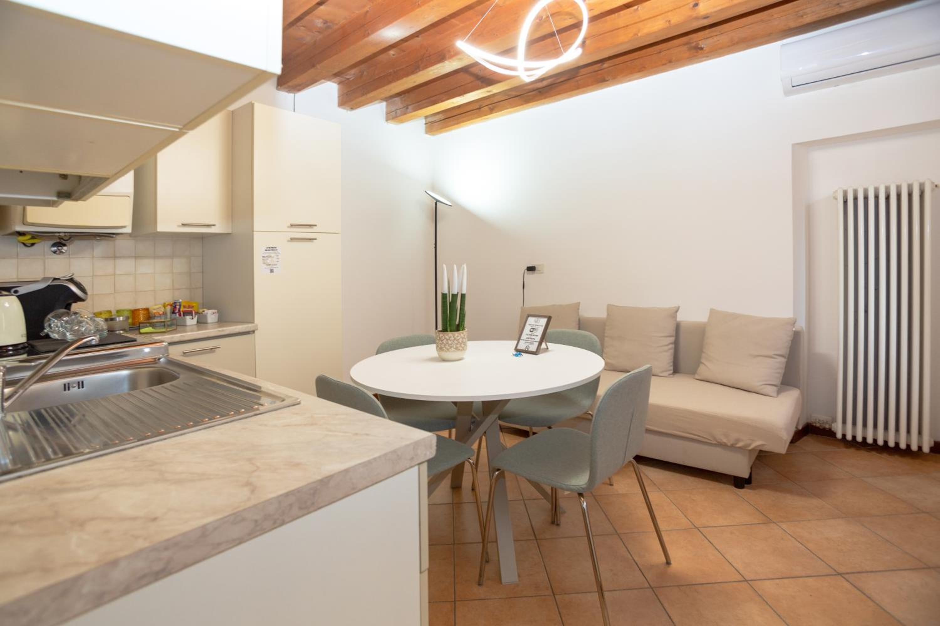 Giardino Giusti House & Court