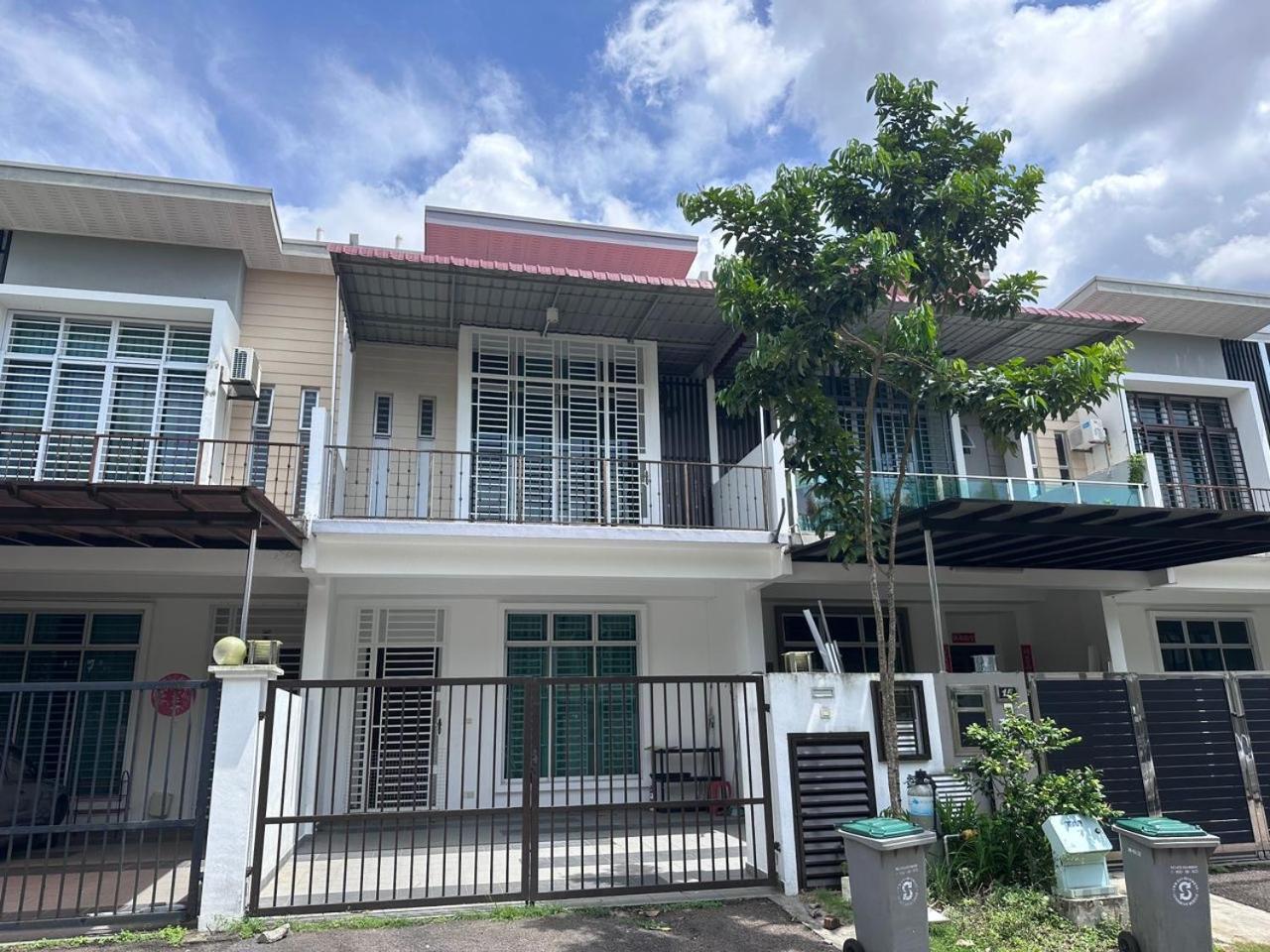 11 Austin 5mins to AICC Long Sing HeLiXuan Yi Jia PeiKin Restaurant Opposite HSI