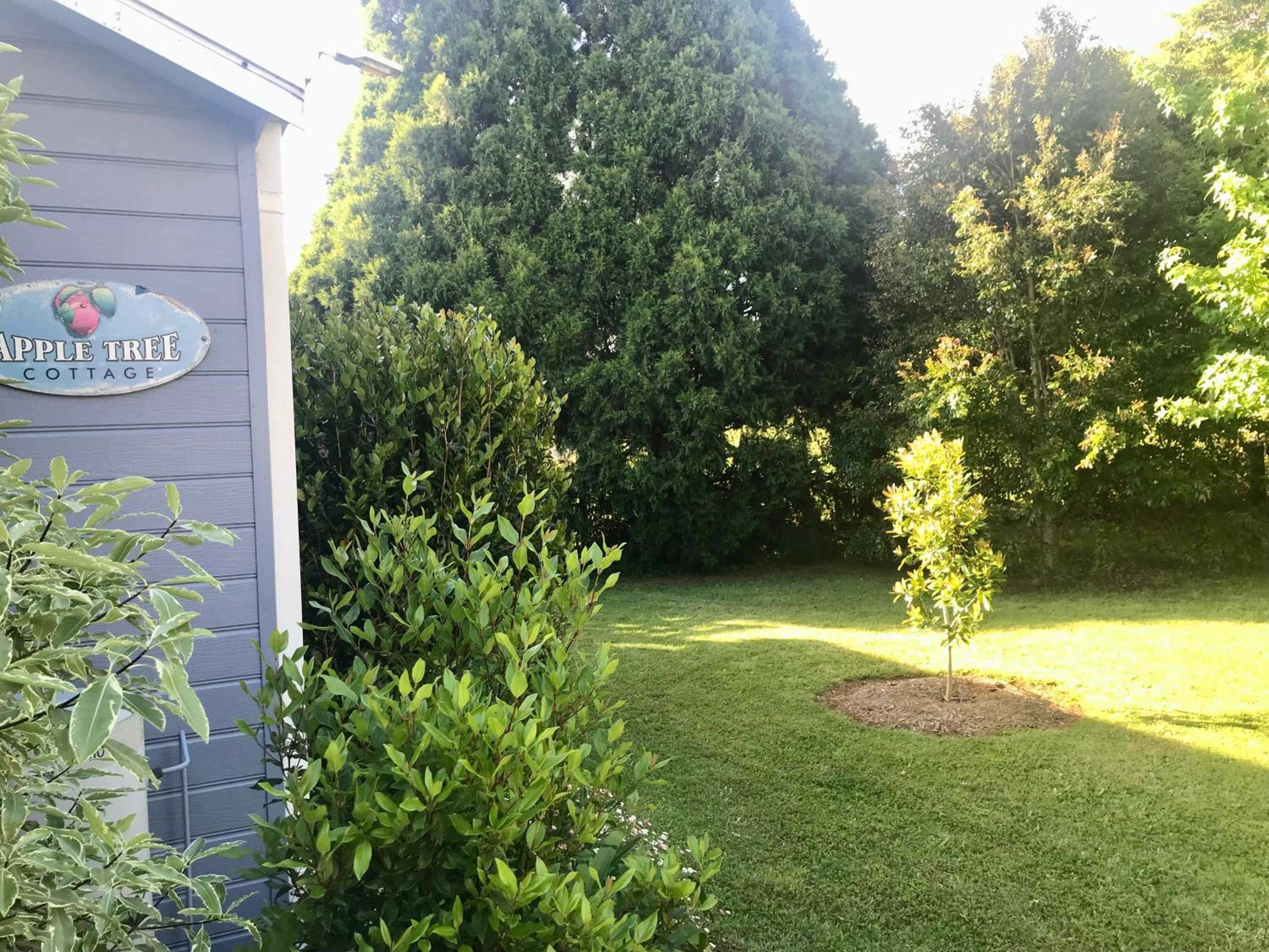 Apple Tree Cottage - Comboyne Mountain Cottages