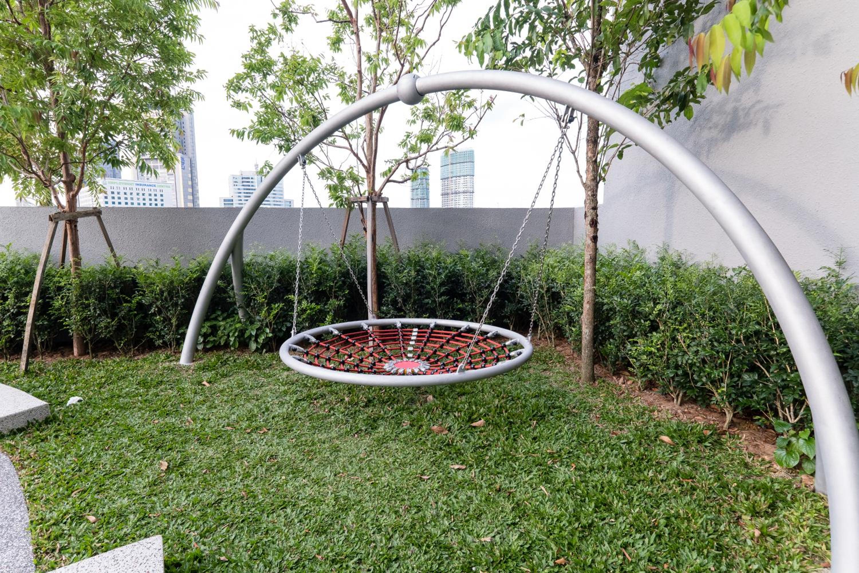 Scarletz KLCC Studio Suites 4 pax Luxury Modern Style WiFi 100Mbps