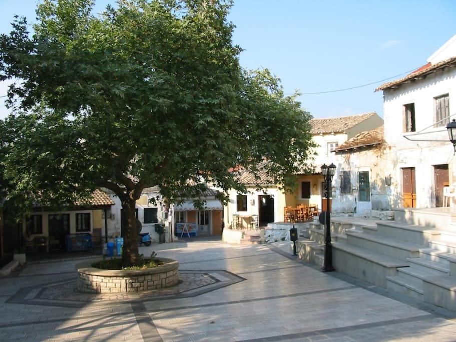 Nona´s Dorf Haus in Liapades view 2