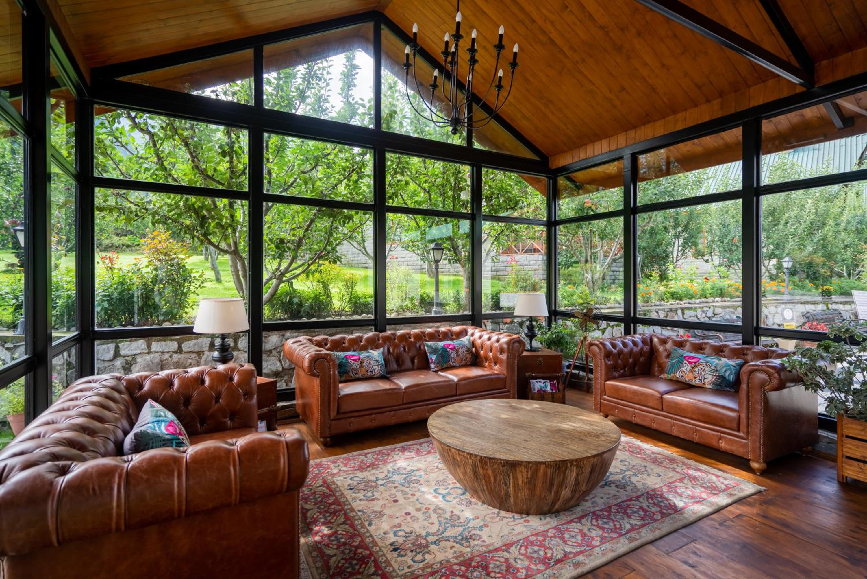 Larisa Resort Manali