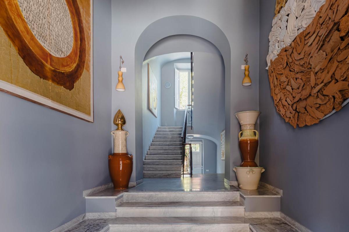 Tarshito Gallery House Roma