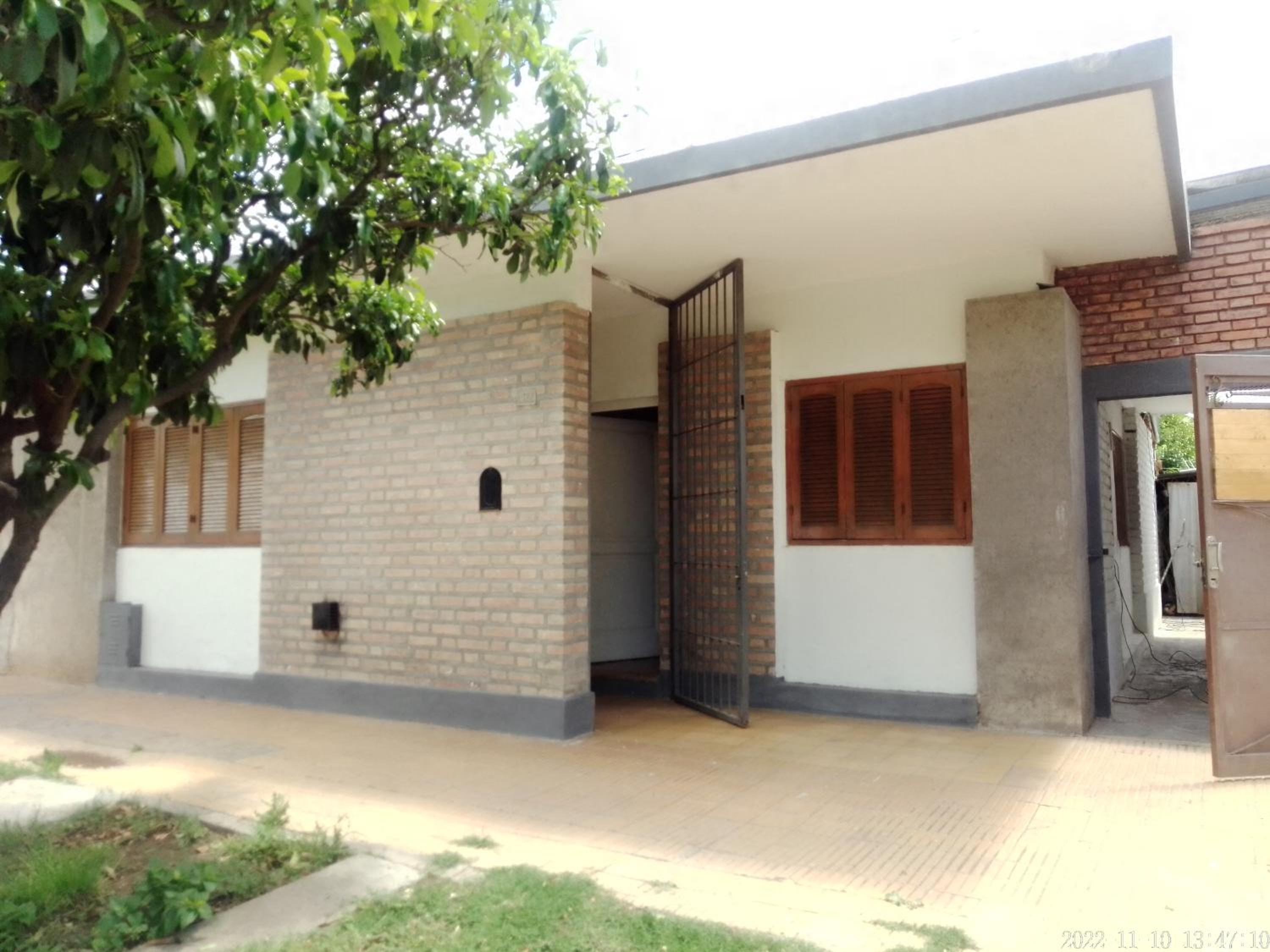 Casa cómoda, todos los servicios!!!!