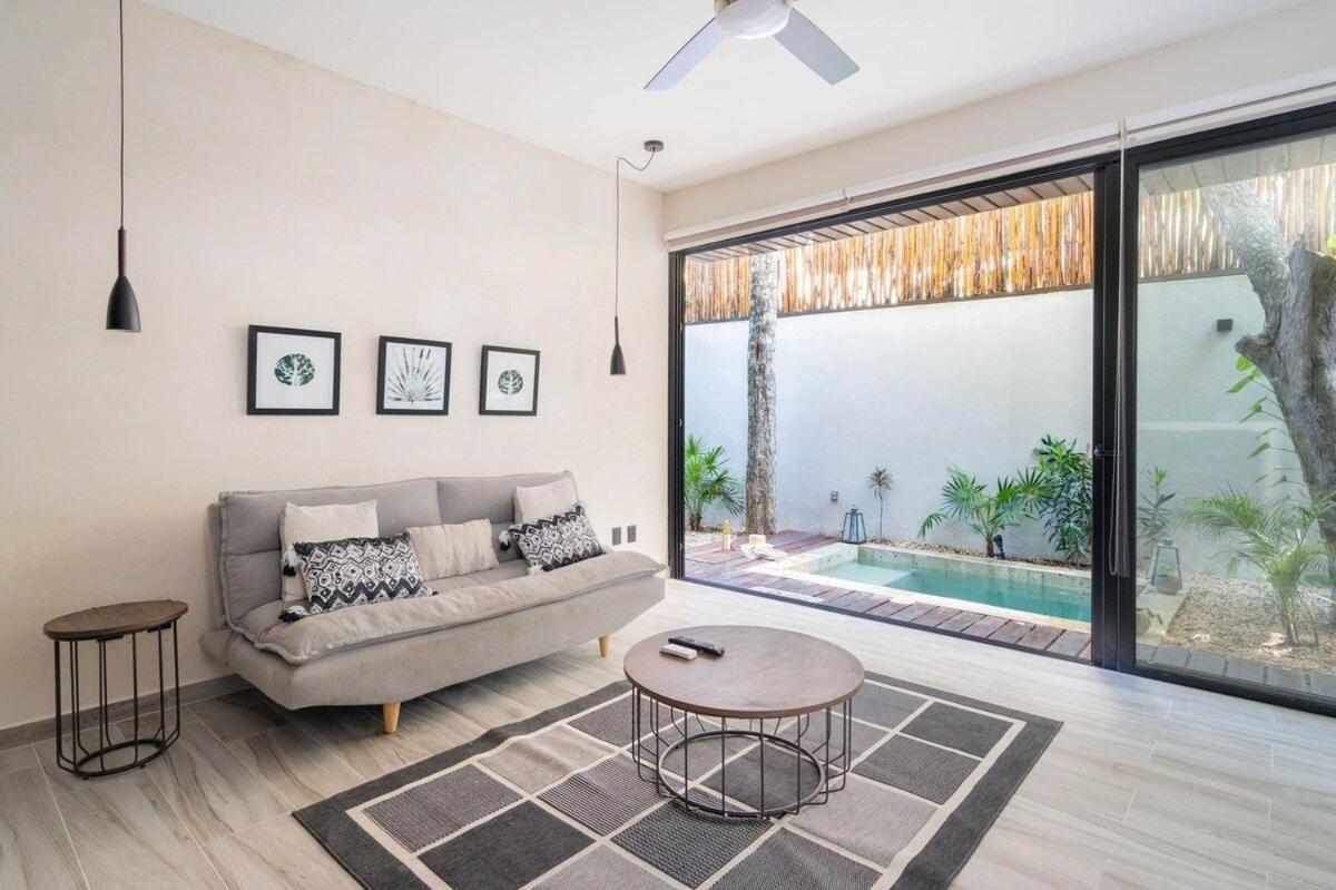 Photo 19