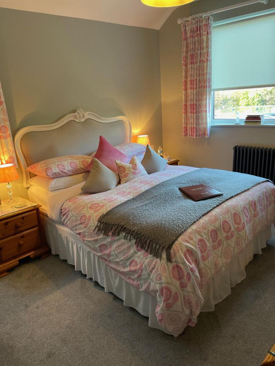 Twelfth Night Guesthouse