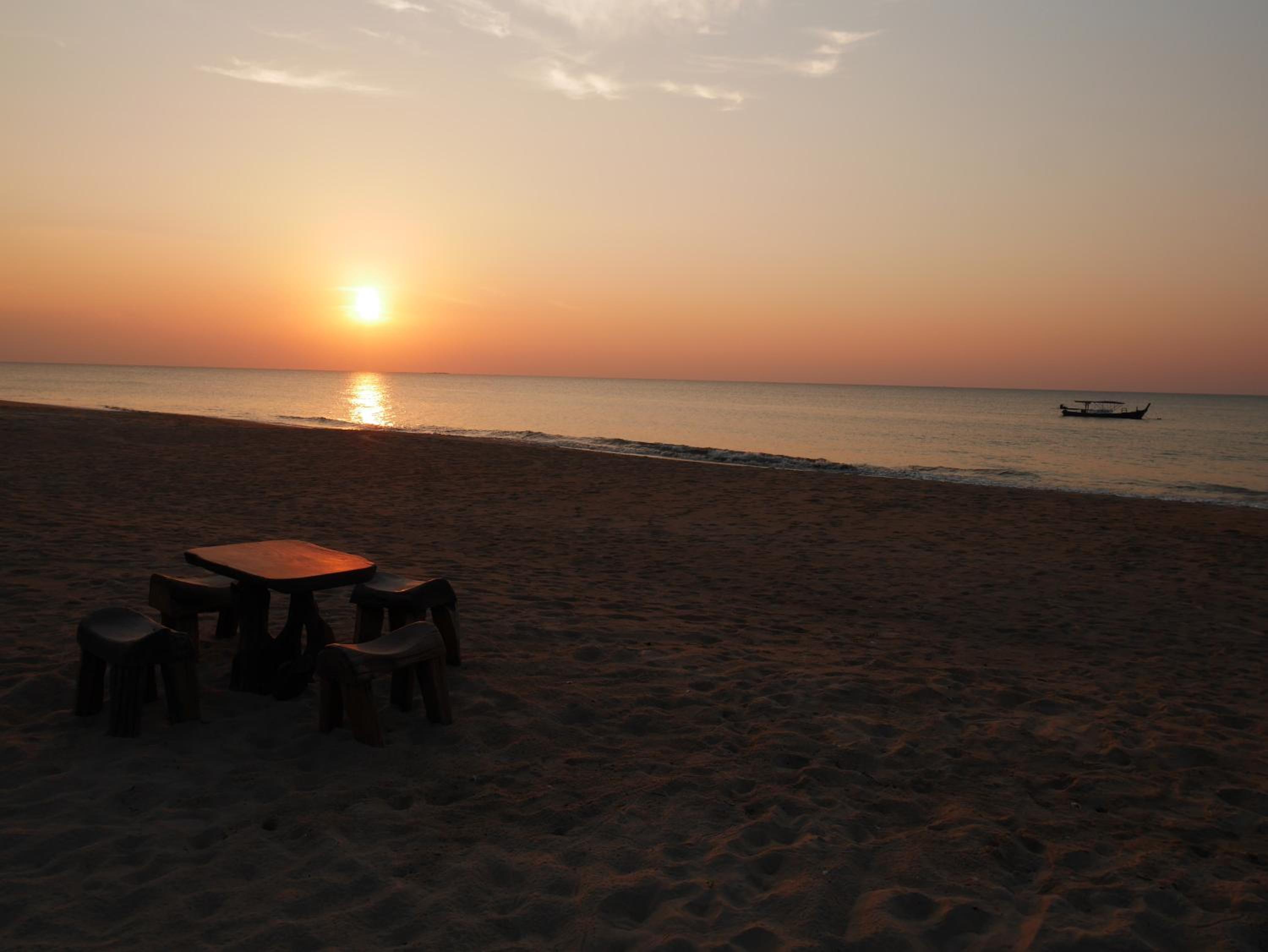 The Sunset Beach Resort - Koh Kho Khao