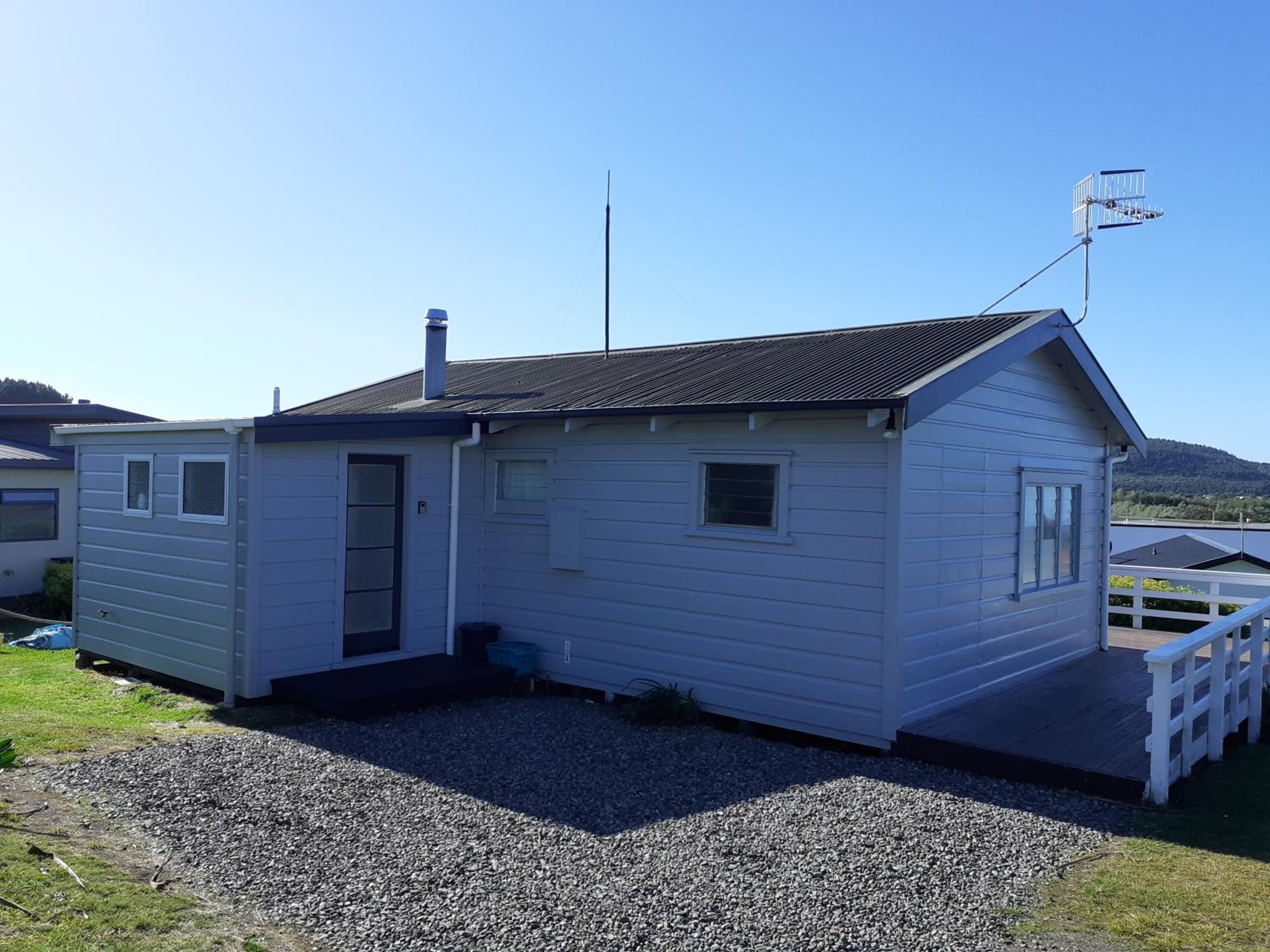 Kenshaw Cottage - Omori Bach view 2
