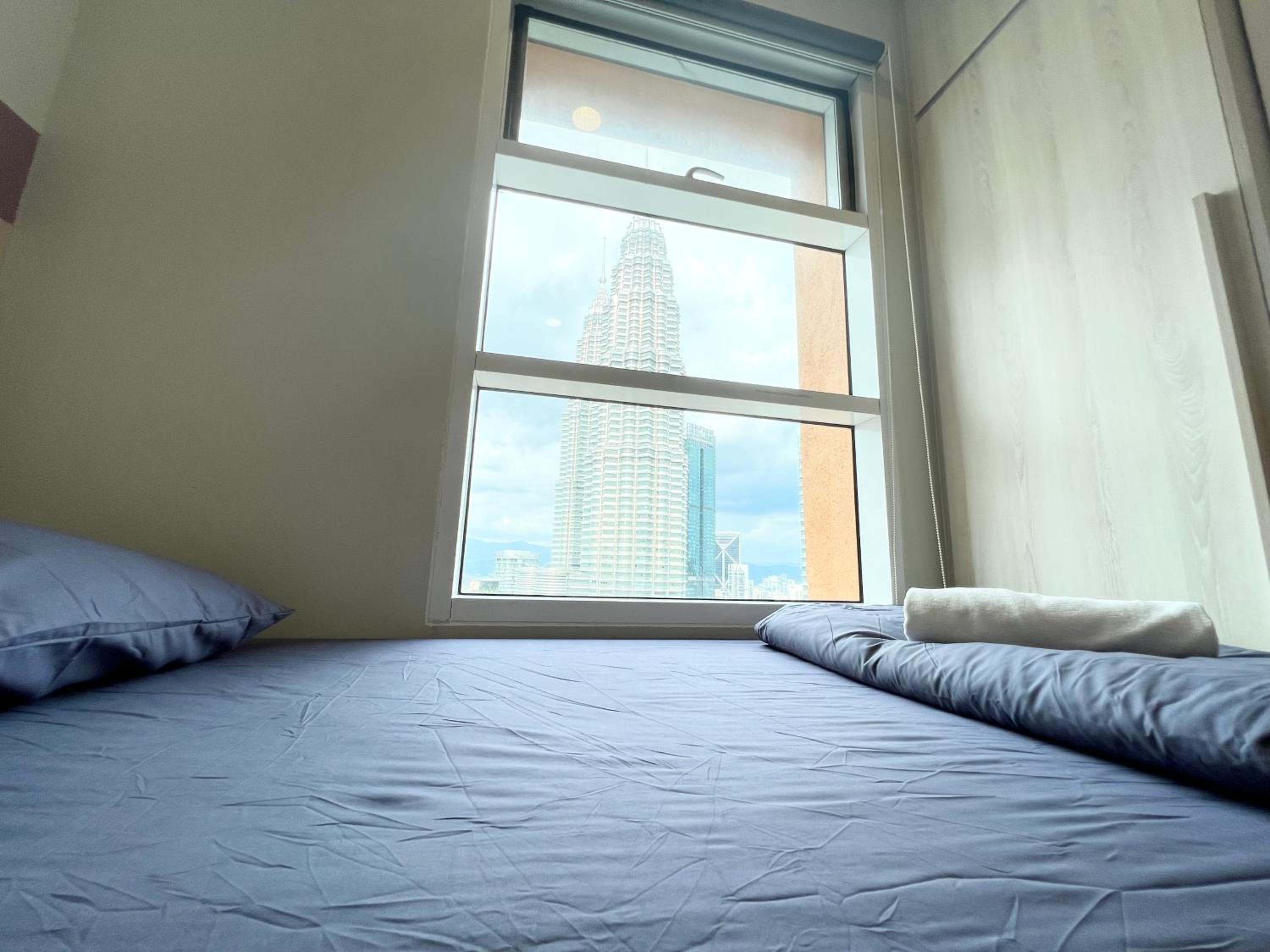 Sky Suites KLCC by GENESIS