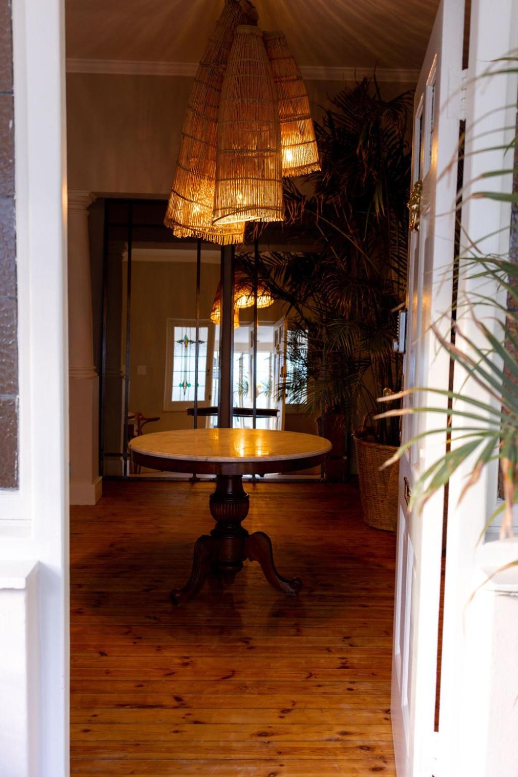 THE BIG - Luxury Backpackers